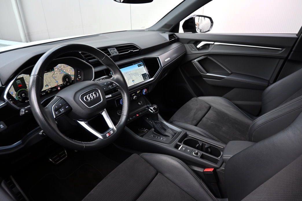AUDI Q3 Sportback 45 TFSI e S line Attraction S-tronic-image-8