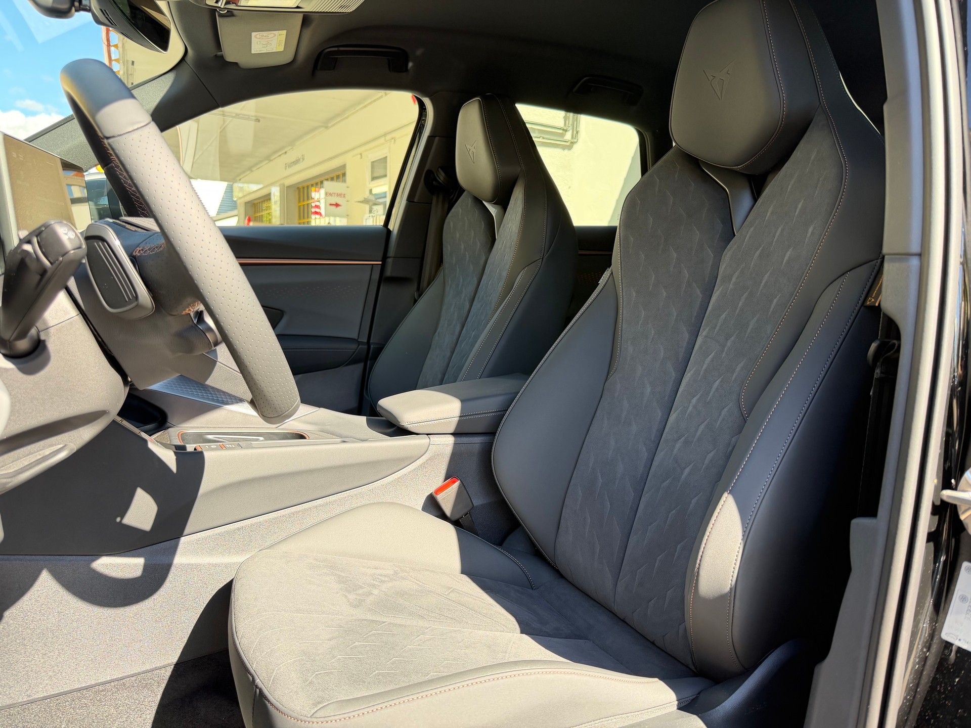 CUPRA Terramar 2.0TSI DSG 4D VZ-image-8