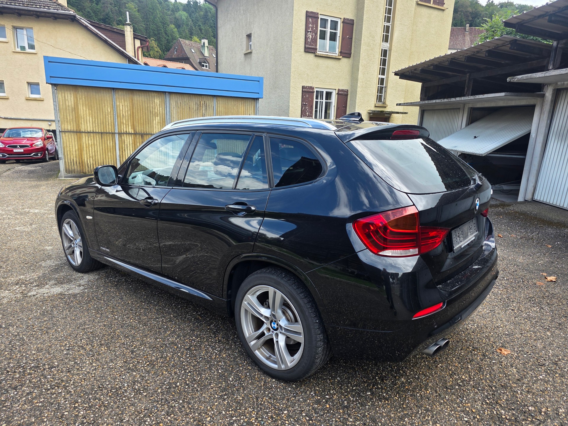 BMW X1 xDrive 28i Steptronic-image-5