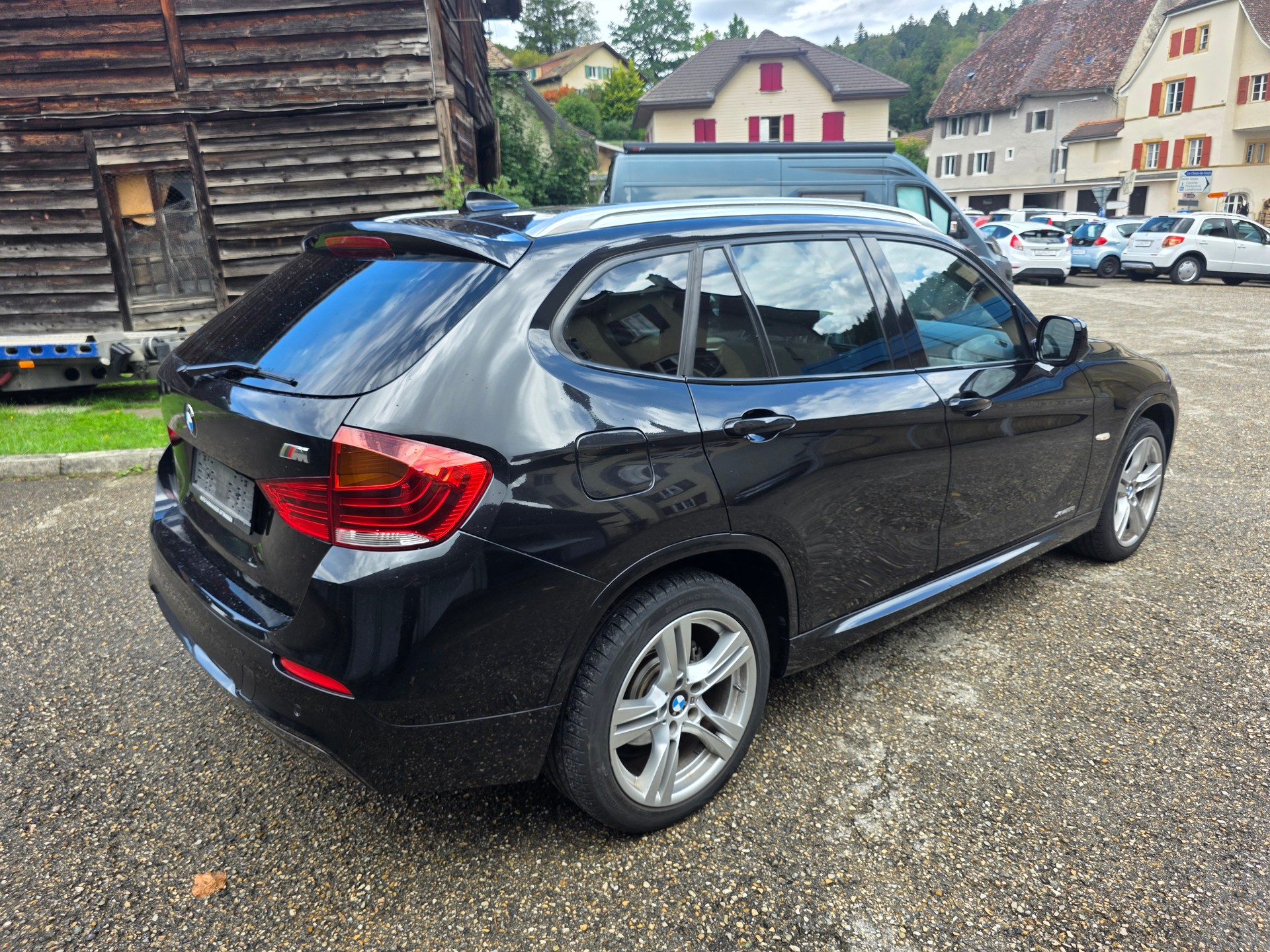 BMW X1 xDrive 28i Steptronic-image-3