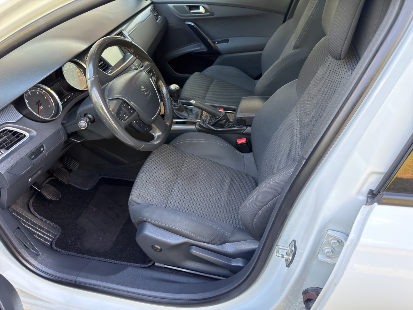 PEUGEOT 508 SW 2.0 BlueHDi Business-image-9