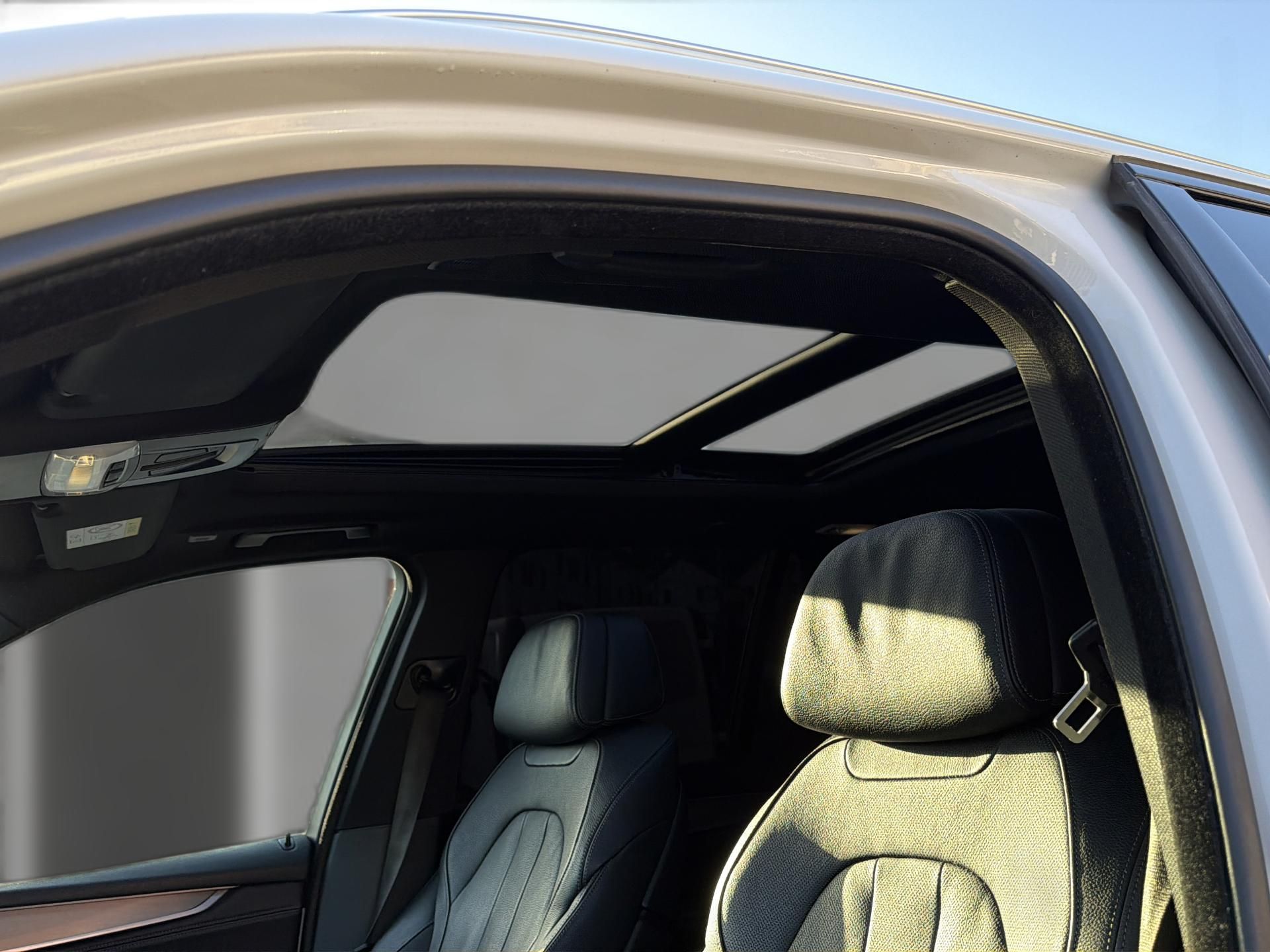 BMW X5 xDrive M50d Steptronic-image-11