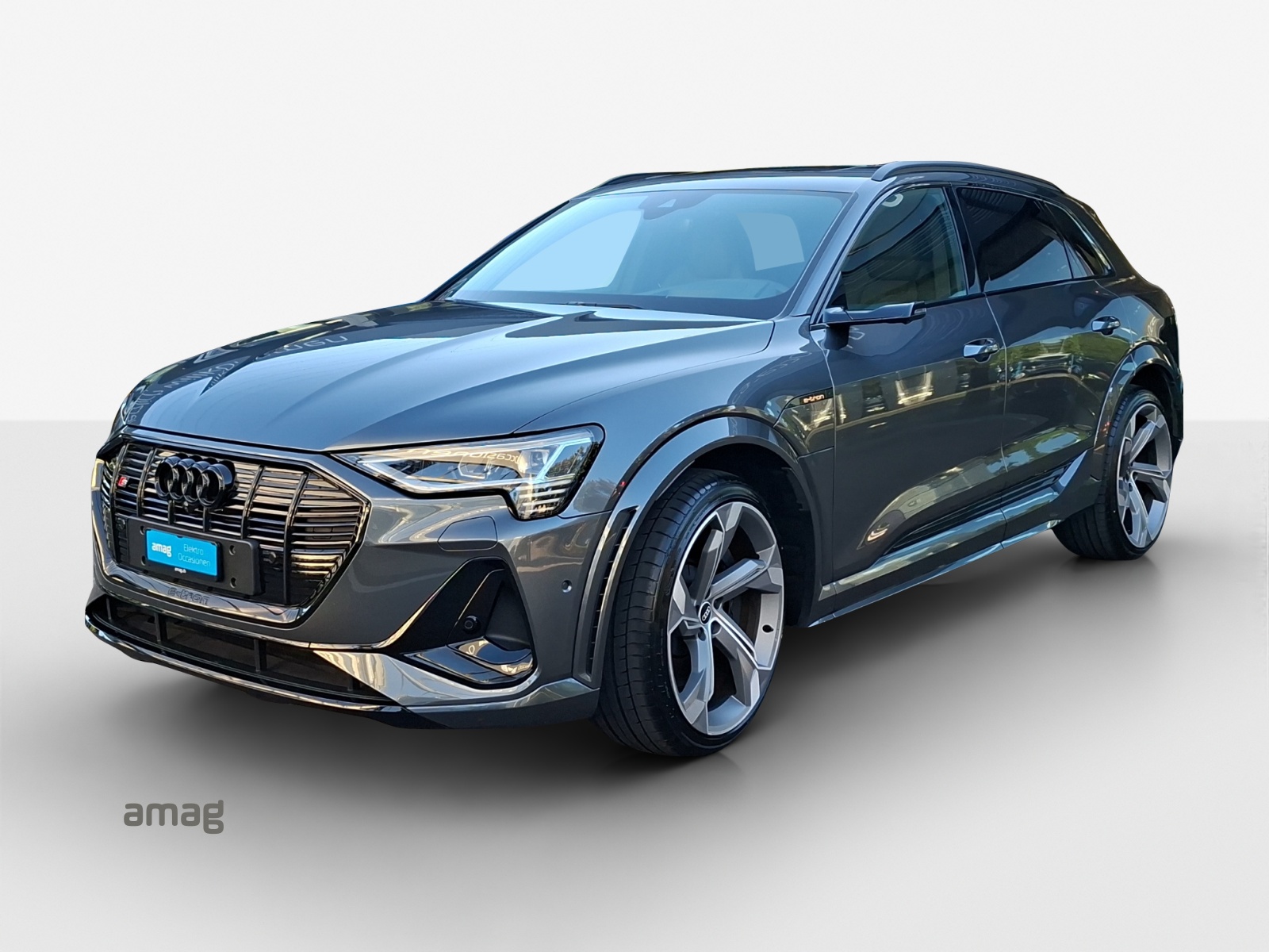 AUDI e-tron S quattro-image-0