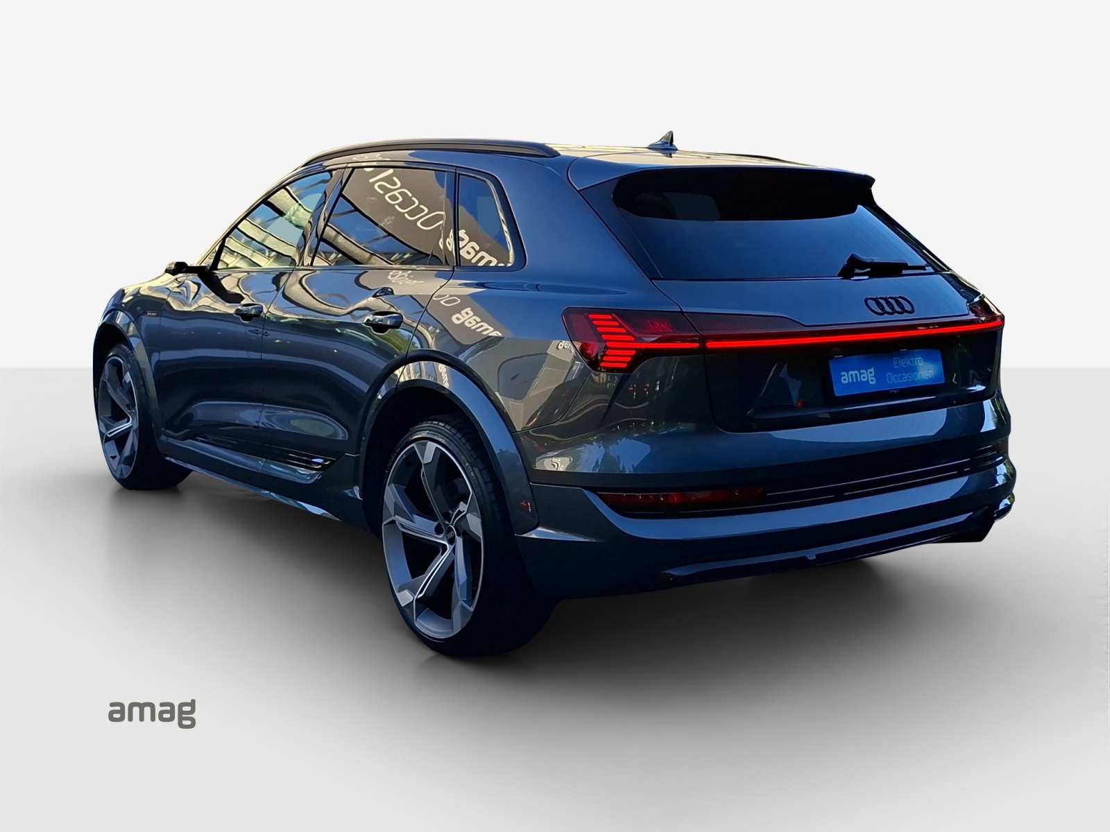 AUDI e-tron S quattro-image-2