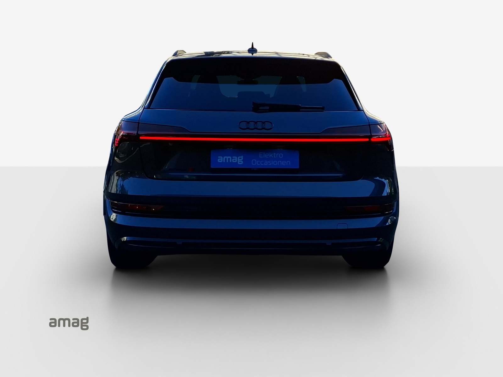 AUDI e-tron S quattro-image-3