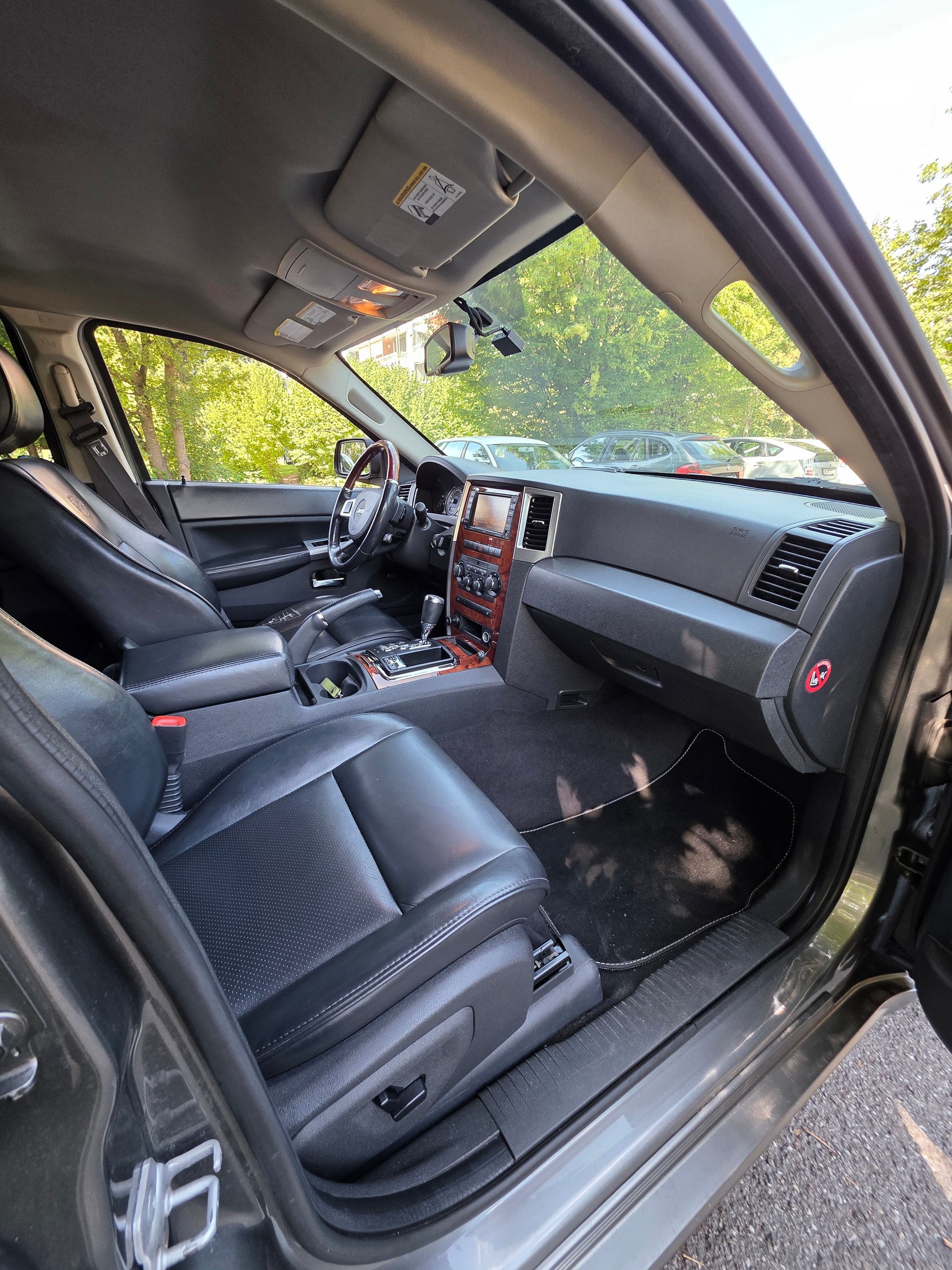 JEEP Gr.Cherokee 3.0 CRD Overland Automatic-image-8
