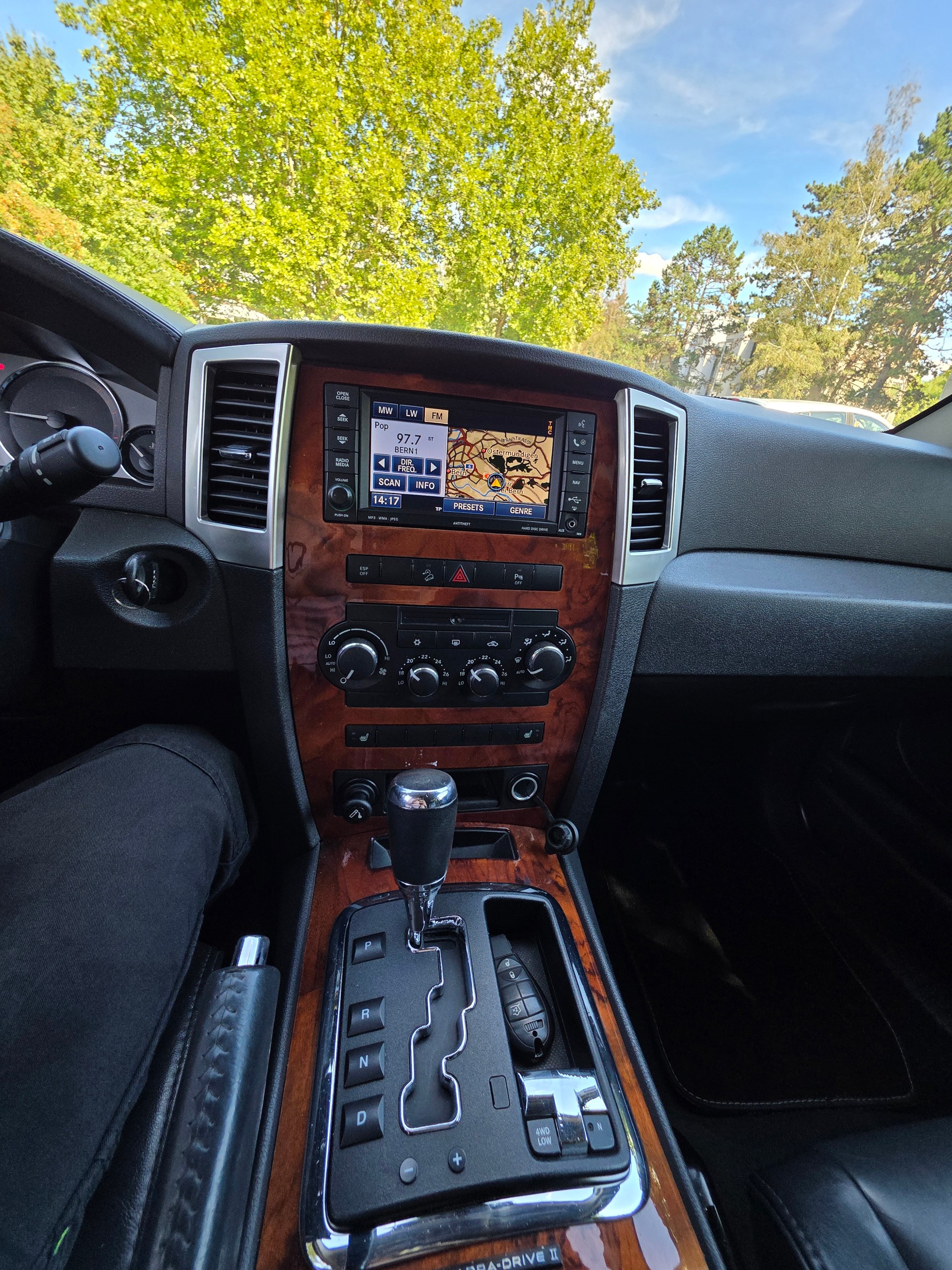 JEEP Gr.Cherokee 3.0 CRD Overland Automatic-image-12