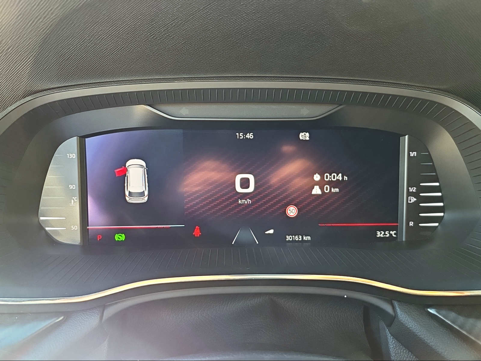 SKODA Octavia Combi 2.0 TDI DSG RS 4x4-image-13