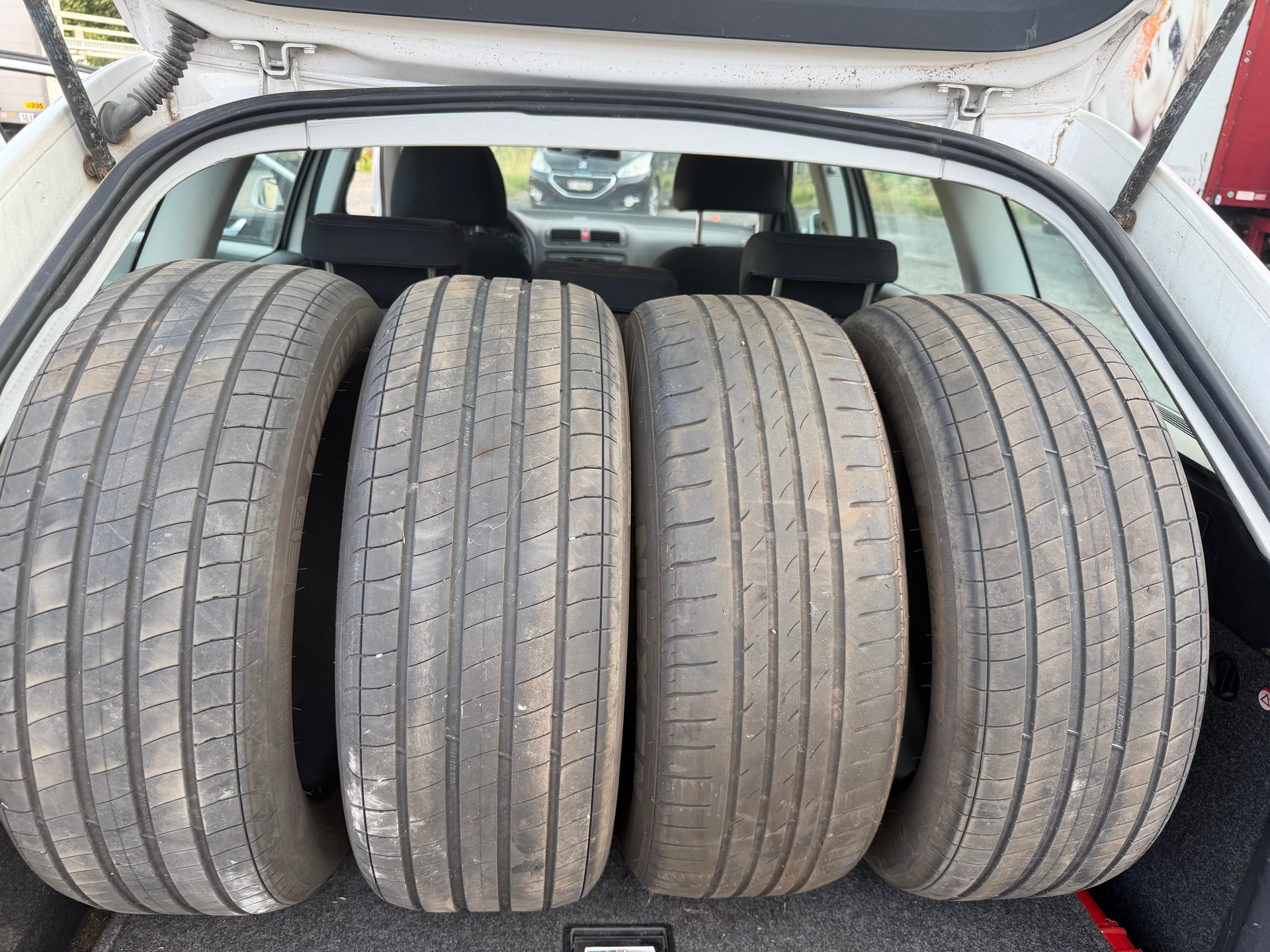 SKODA Octavia 1.9 TDI Swiss Ice Hockey 4x4-image-9