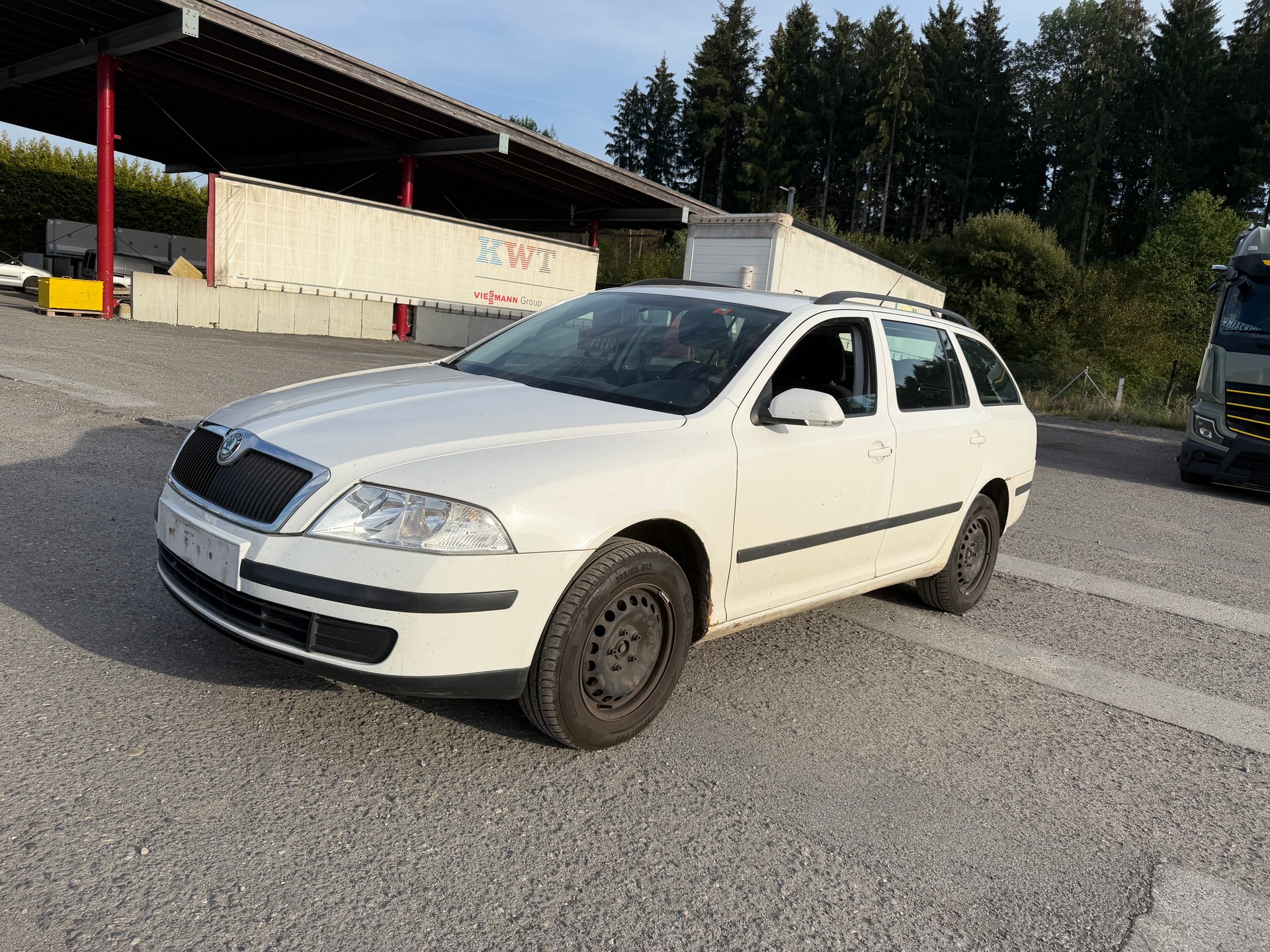 SKODA Octavia 1.9 TDI Swiss Ice Hockey 4x4-image-2