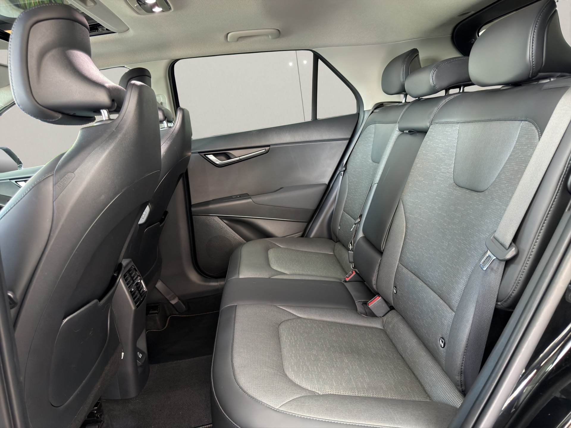 KIA Niro 1.6GDi Hybrid DCT Power Edition-image-6