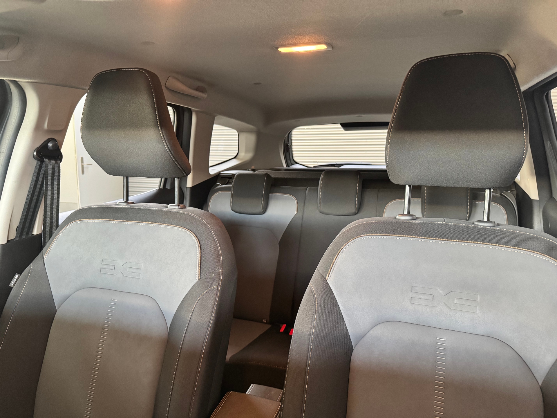 DACIA Duster 1.3 TCe 150 Extreme EDC-image-7