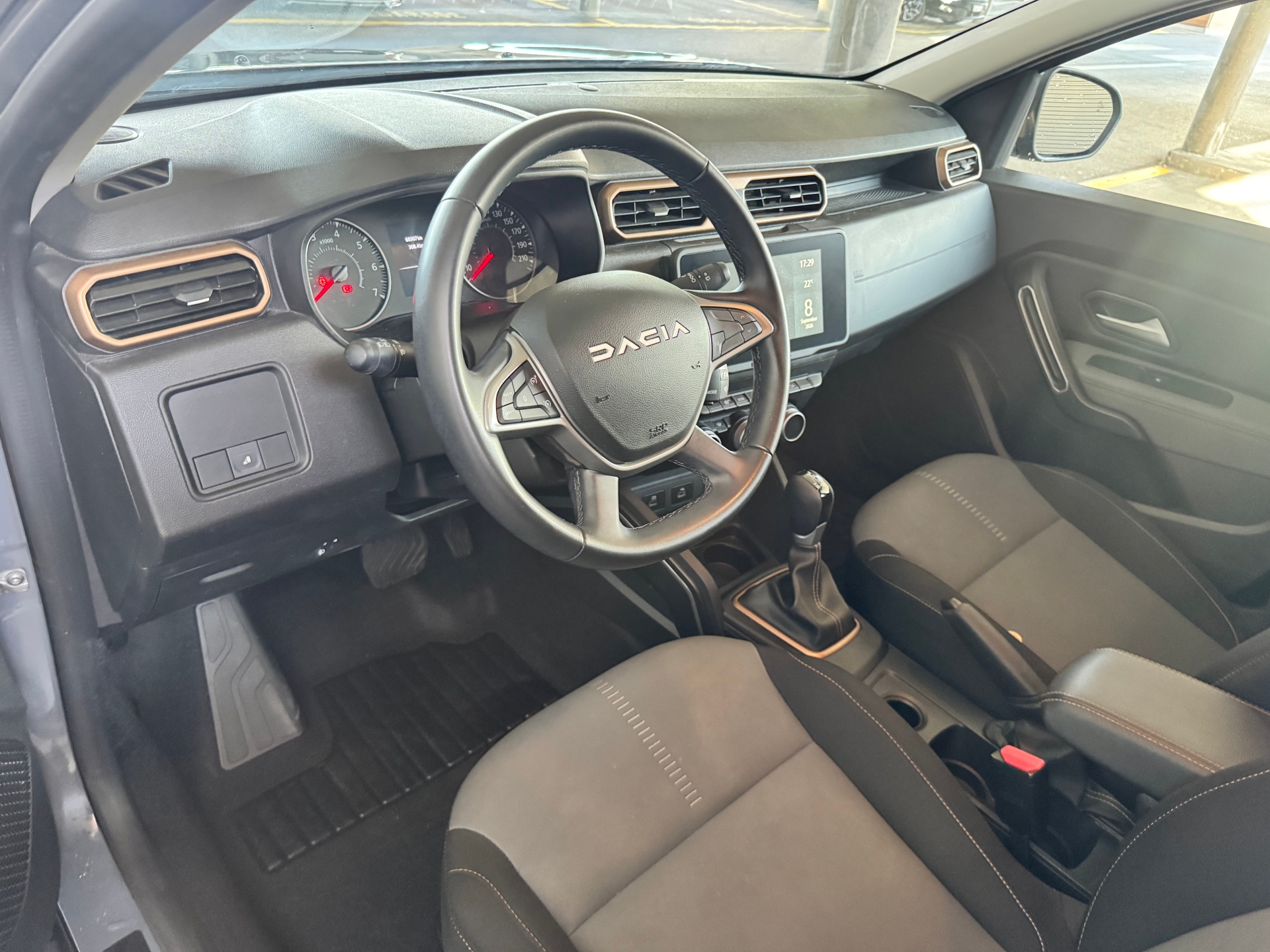 DACIA Duster 1.3 TCe 150 Extreme EDC-image-6