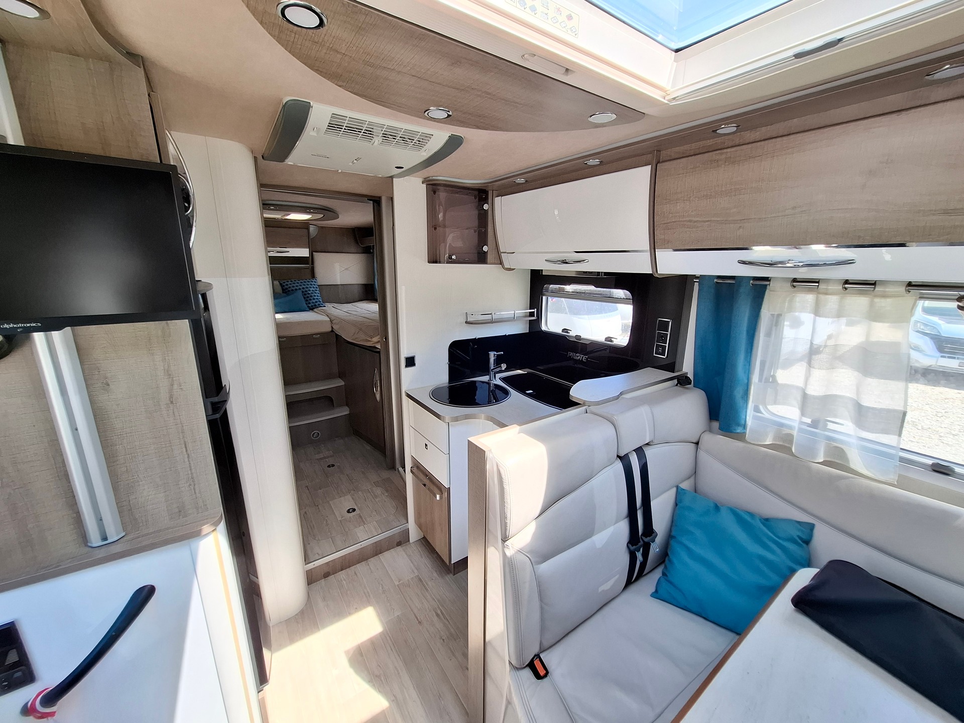 PILOTE G740 EMOTION - AUTOMAT mit 180PS!-image-9