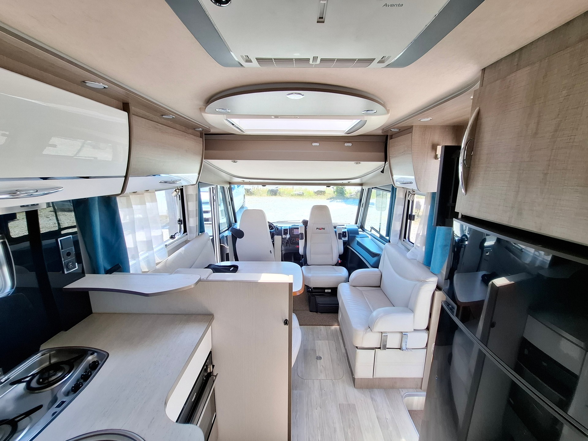 PILOTE G740 EMOTION - AUTOMAT mit 180PS!-image-13