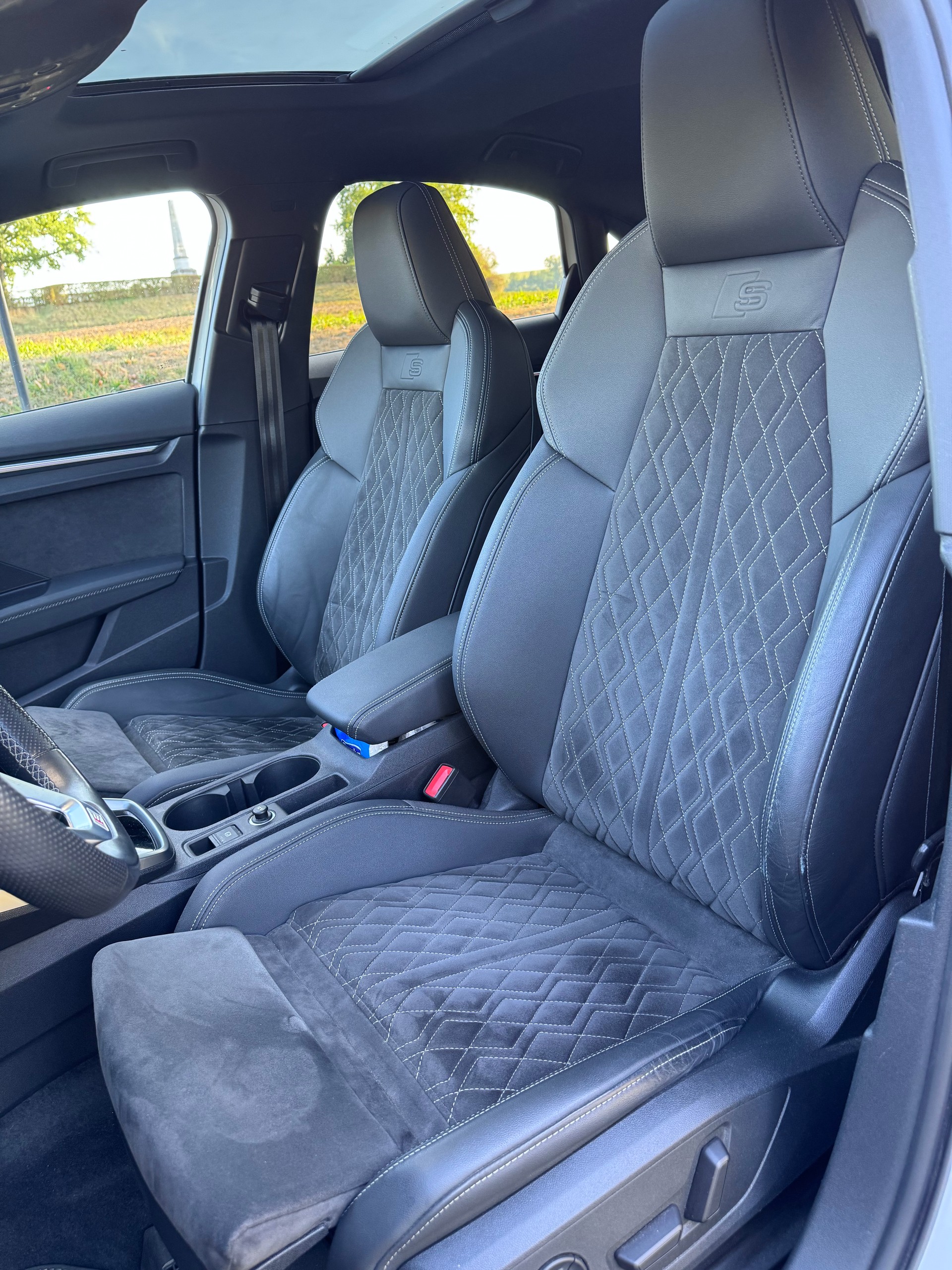 AUDI A3 Limousine 35 TFSI S-Line S-tronic-image-12