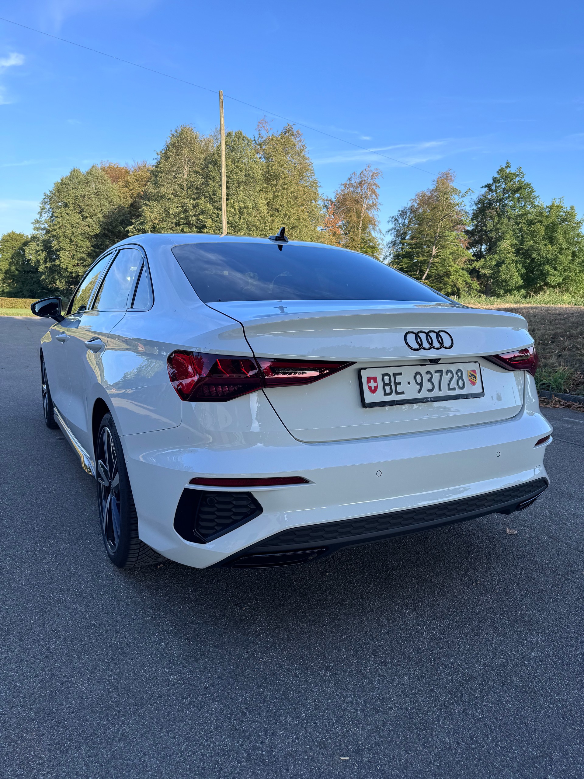 AUDI A3 Limousine 35 TFSI S-Line S-tronic-image-5