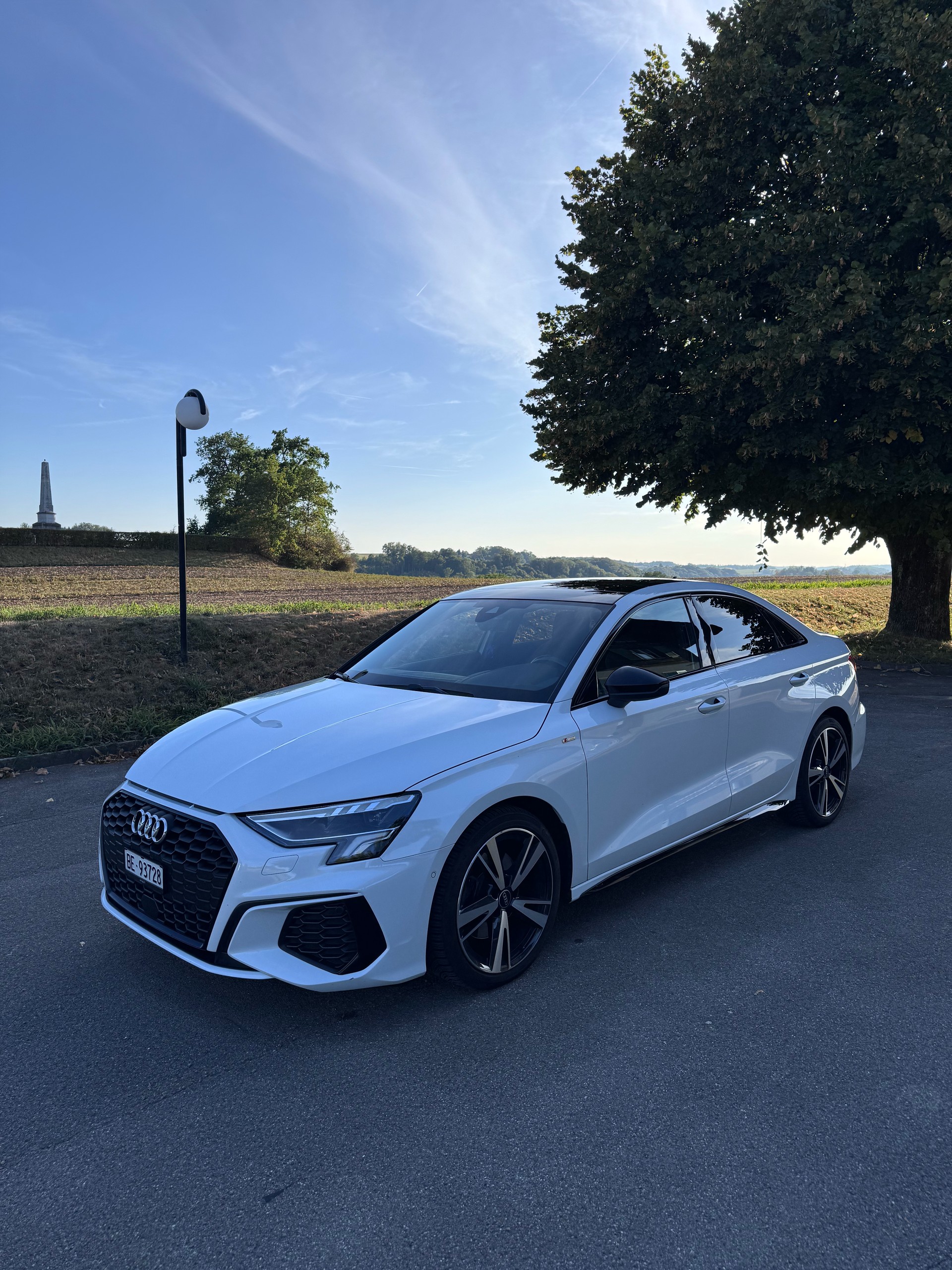 AUDI A3 Limousine 35 TFSI S-Line S-tronic-image-0