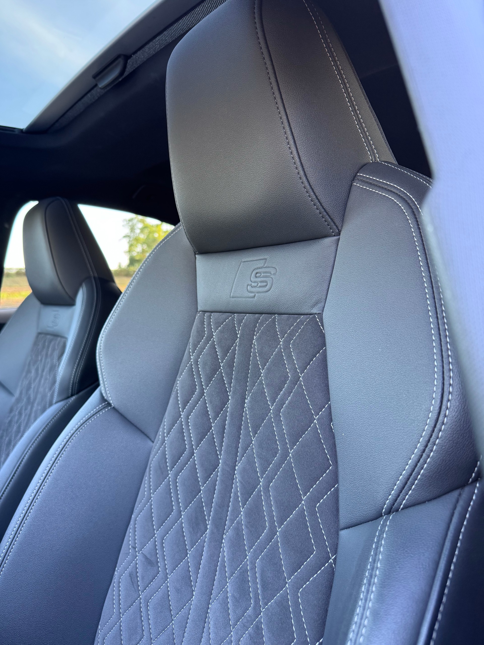AUDI A3 Limousine 35 TFSI S-Line S-tronic-image-11