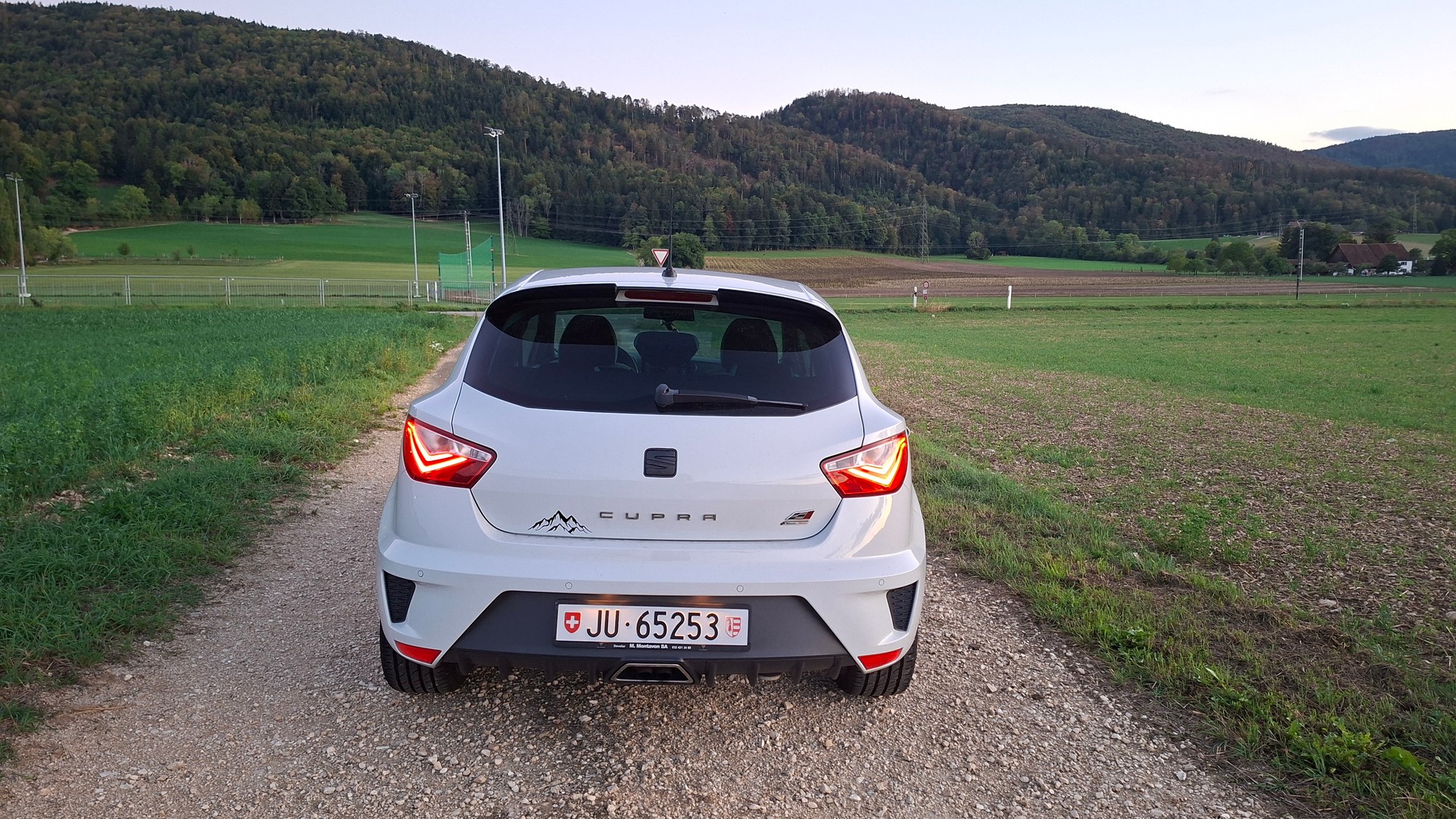 SEAT 1.4 TSI 180 Cupra DSG-image-1