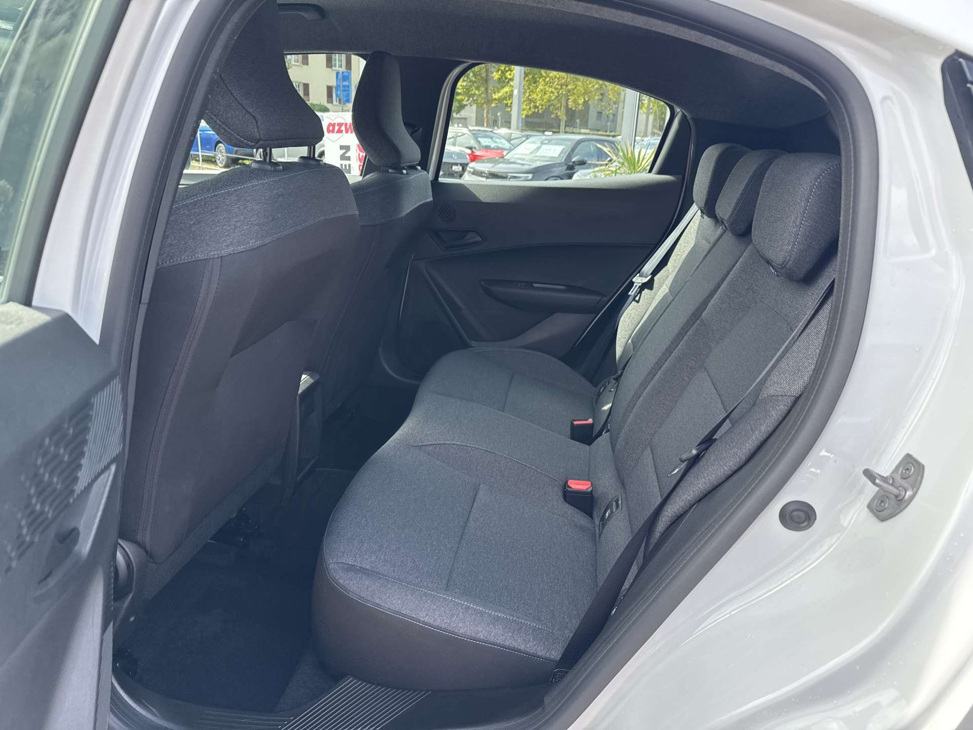 RENAULT Clio 1.2 TCe Evolution NEUES MODELL EDC-Automat-image-6