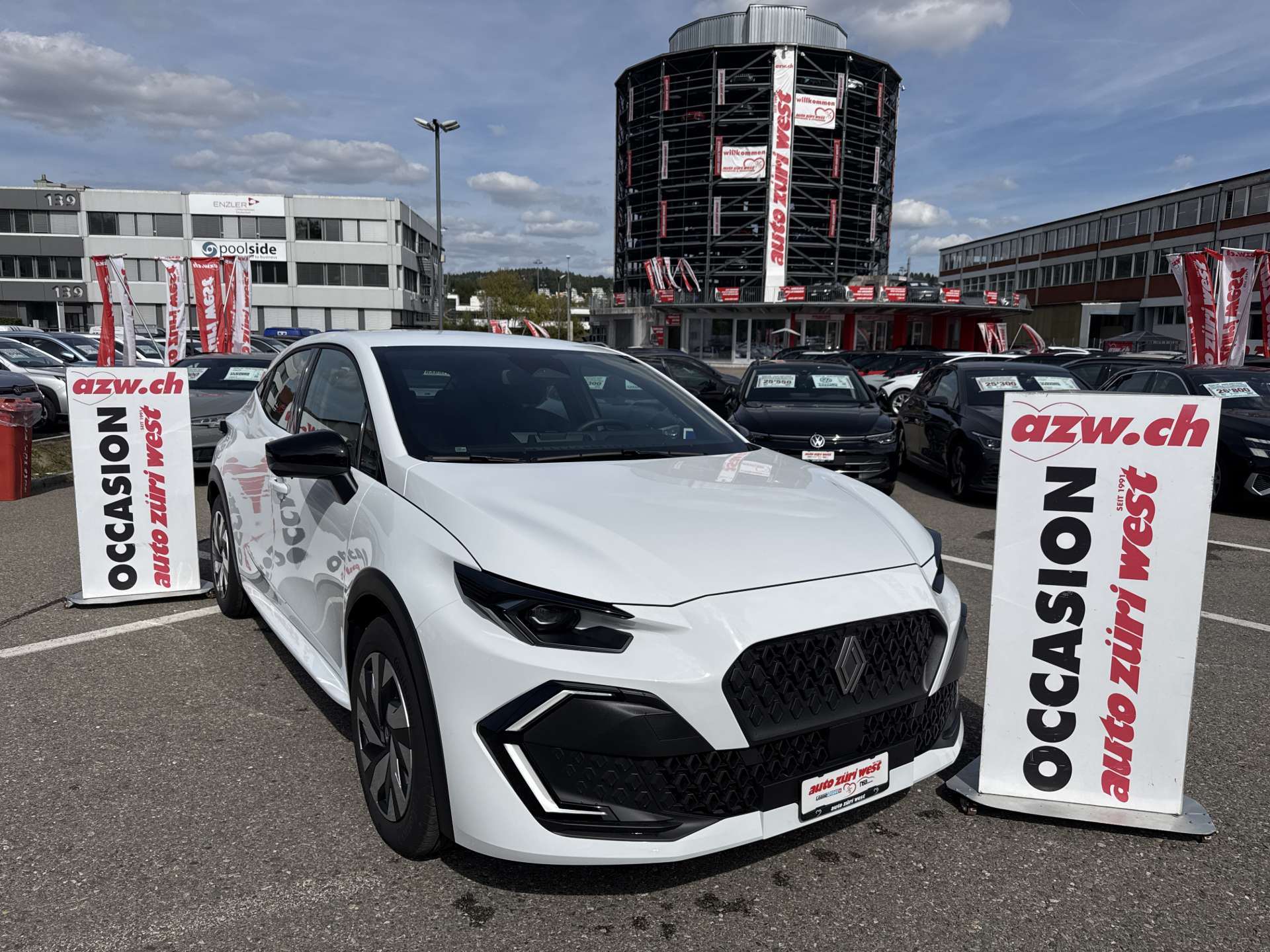 RENAULT Clio 1.2 TCe Evolution NEUES MODELL EDC-Automat-image-0