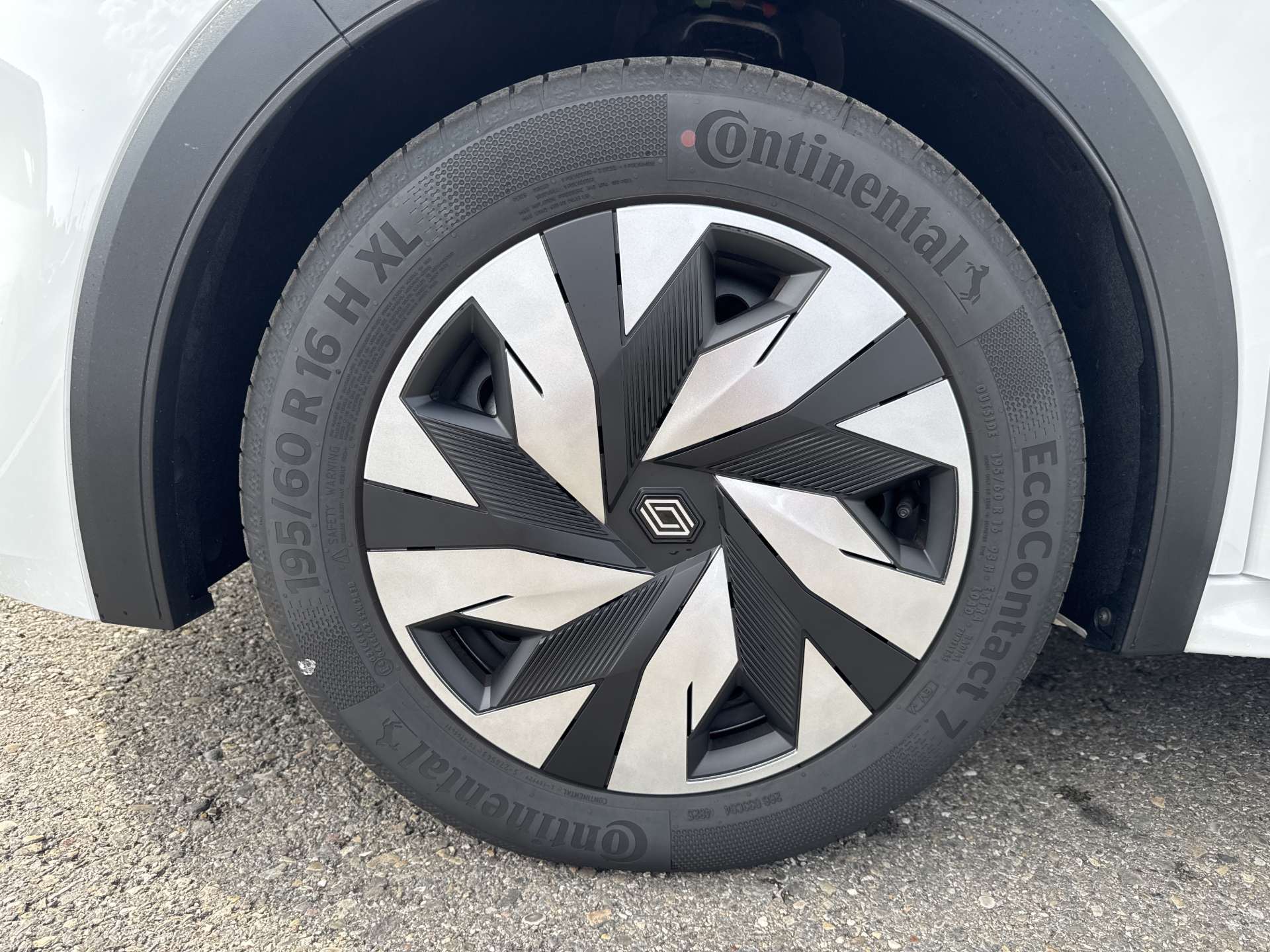 RENAULT Clio 1.2 TCe Evolution NEUES MODELL EDC-Automat-image-8