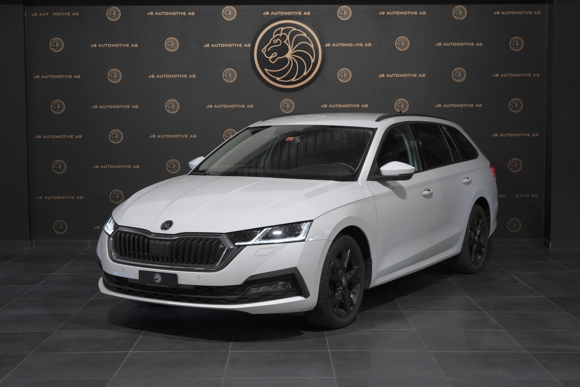SKODA Octavia Combi 2.0 TSI Ambition DSG 4x4 *ACC, Distan Lane Assist, Front Assist, Eco-Assistenz, Rückfahrkamera *-image-0