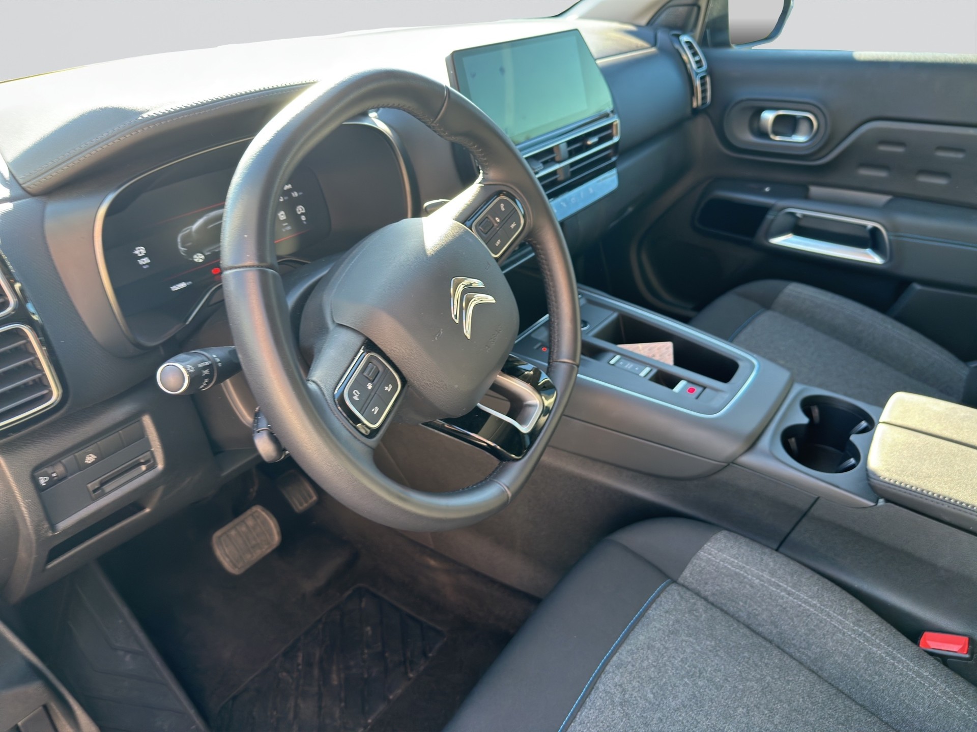 CITROEN C5 Aircross 1.2 HEV Plus-image-5