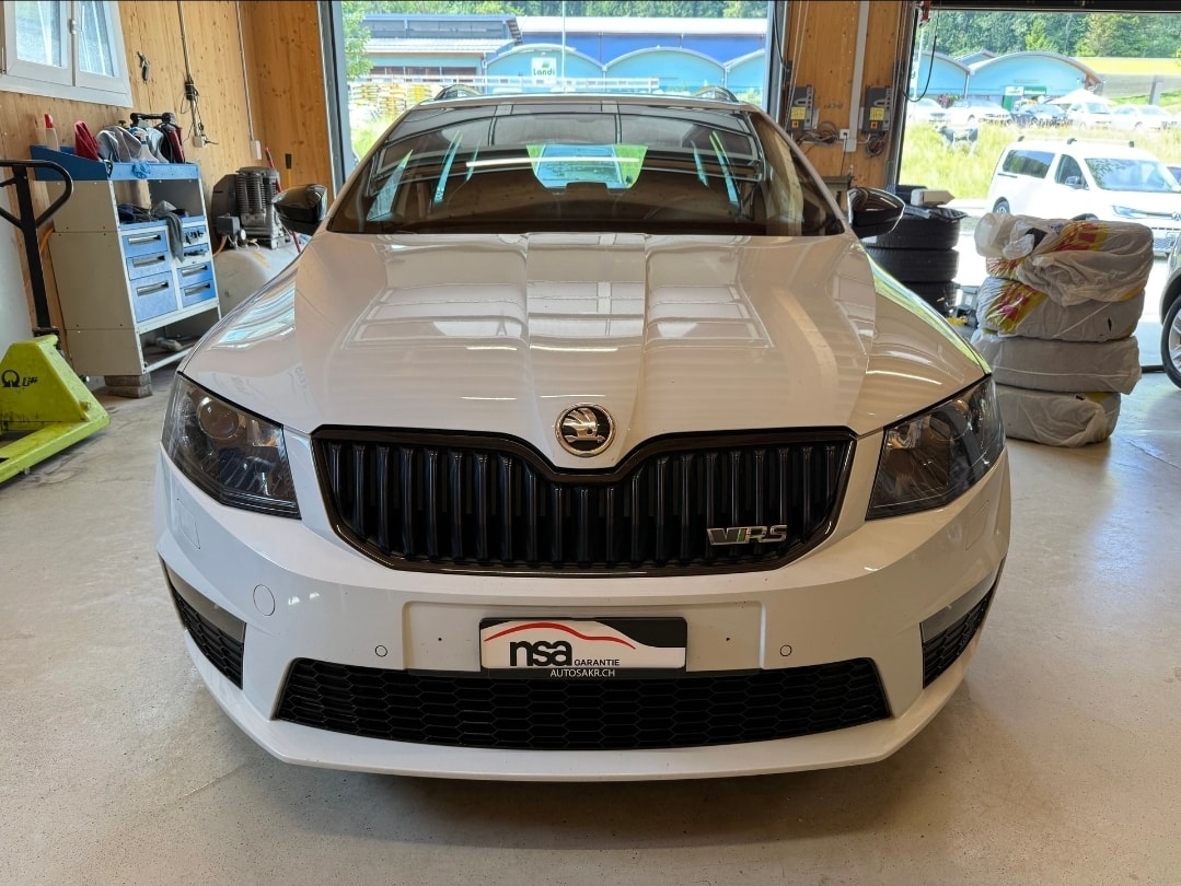 SKODA Octavia Combi 2.0 TSI RS DSG-image-1