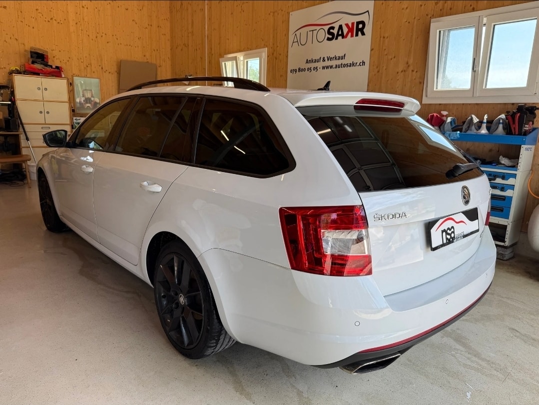 SKODA Octavia Combi 2.0 TSI RS DSG-image-5