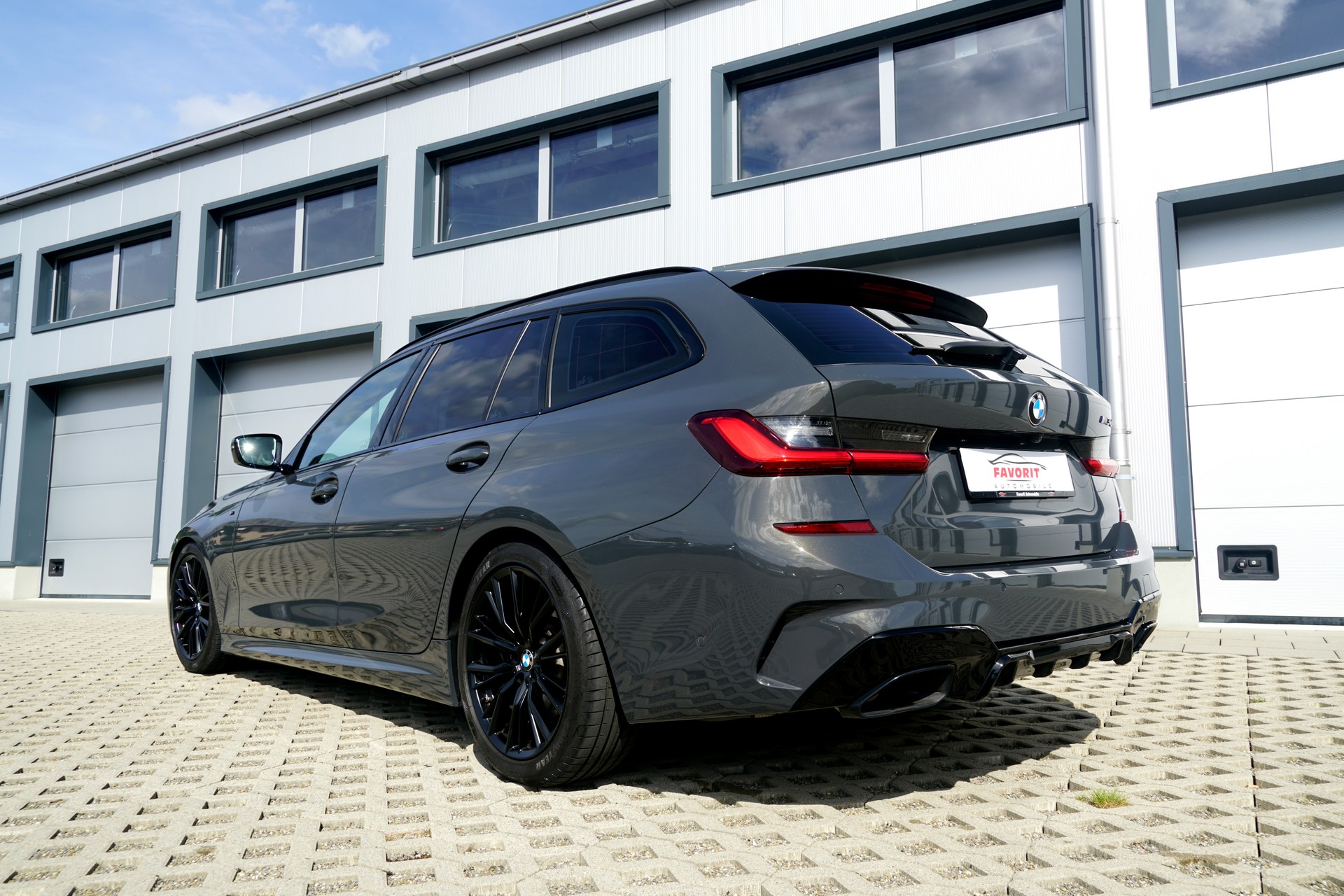 BMW M340i xDriveTouring Steptronic M Sport (CH)-image-4