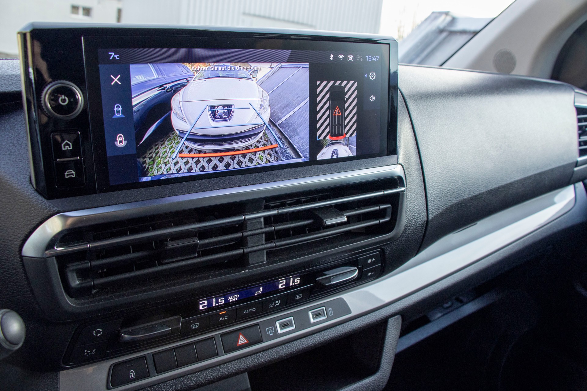 PEUGEOT Traveller 2.0 BlueHDi Business Standard EAT8-image-8