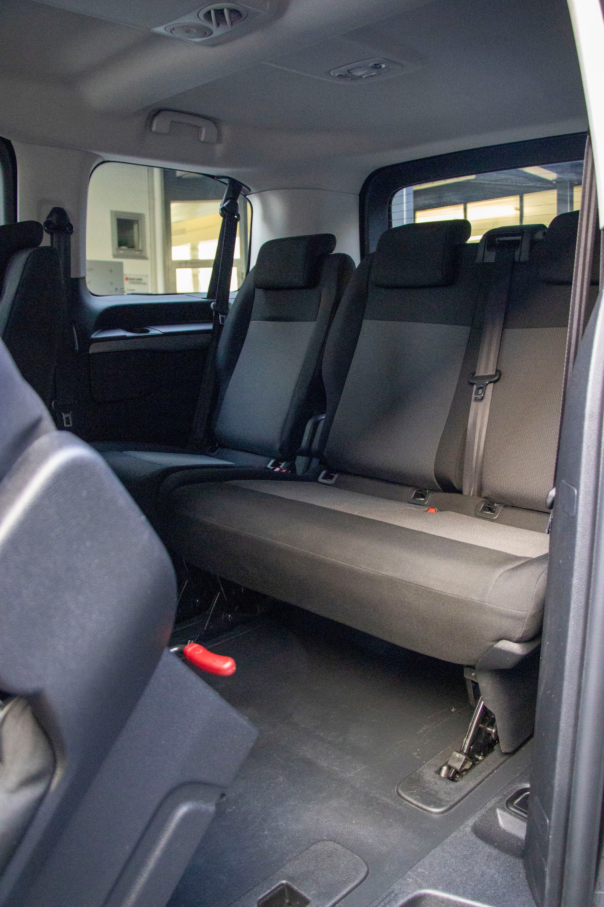 PEUGEOT Traveller 2.0 BlueHDi Business Standard EAT8-image-10