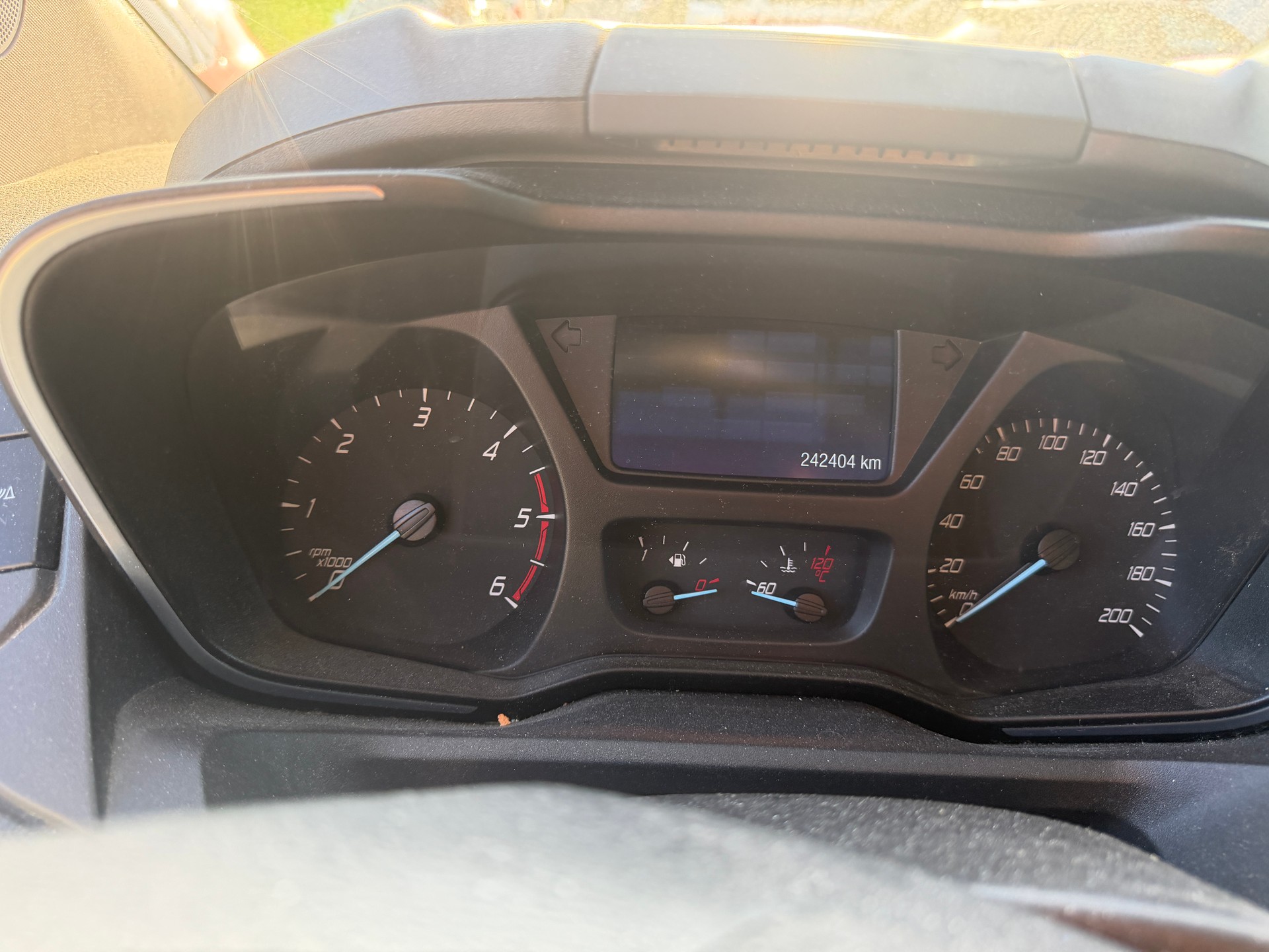 FORD Transit Custom Van 330 L2H1 Limited-image-9