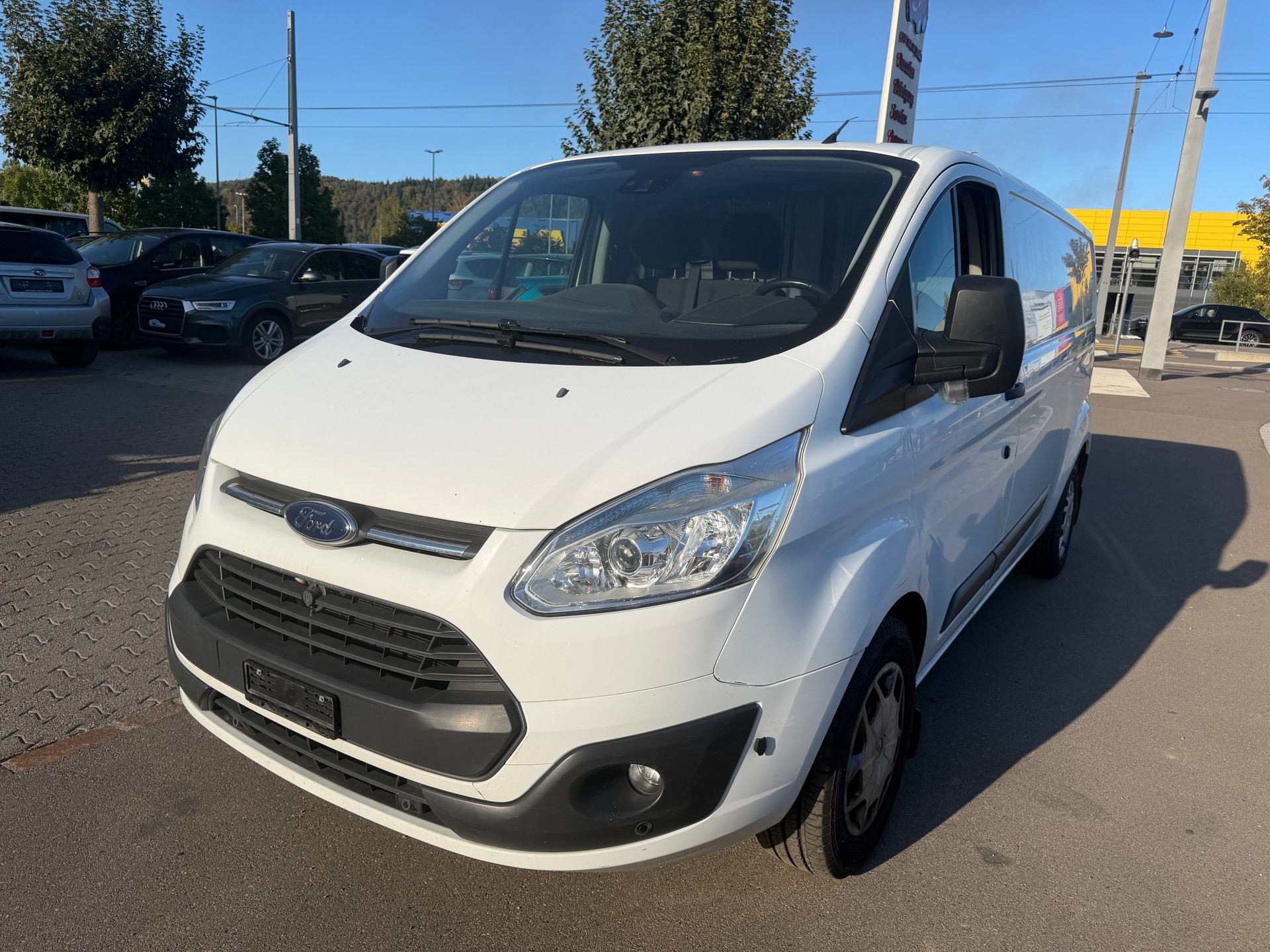 FORD Transit Custom Van 330 L2H1 Limited-image-0