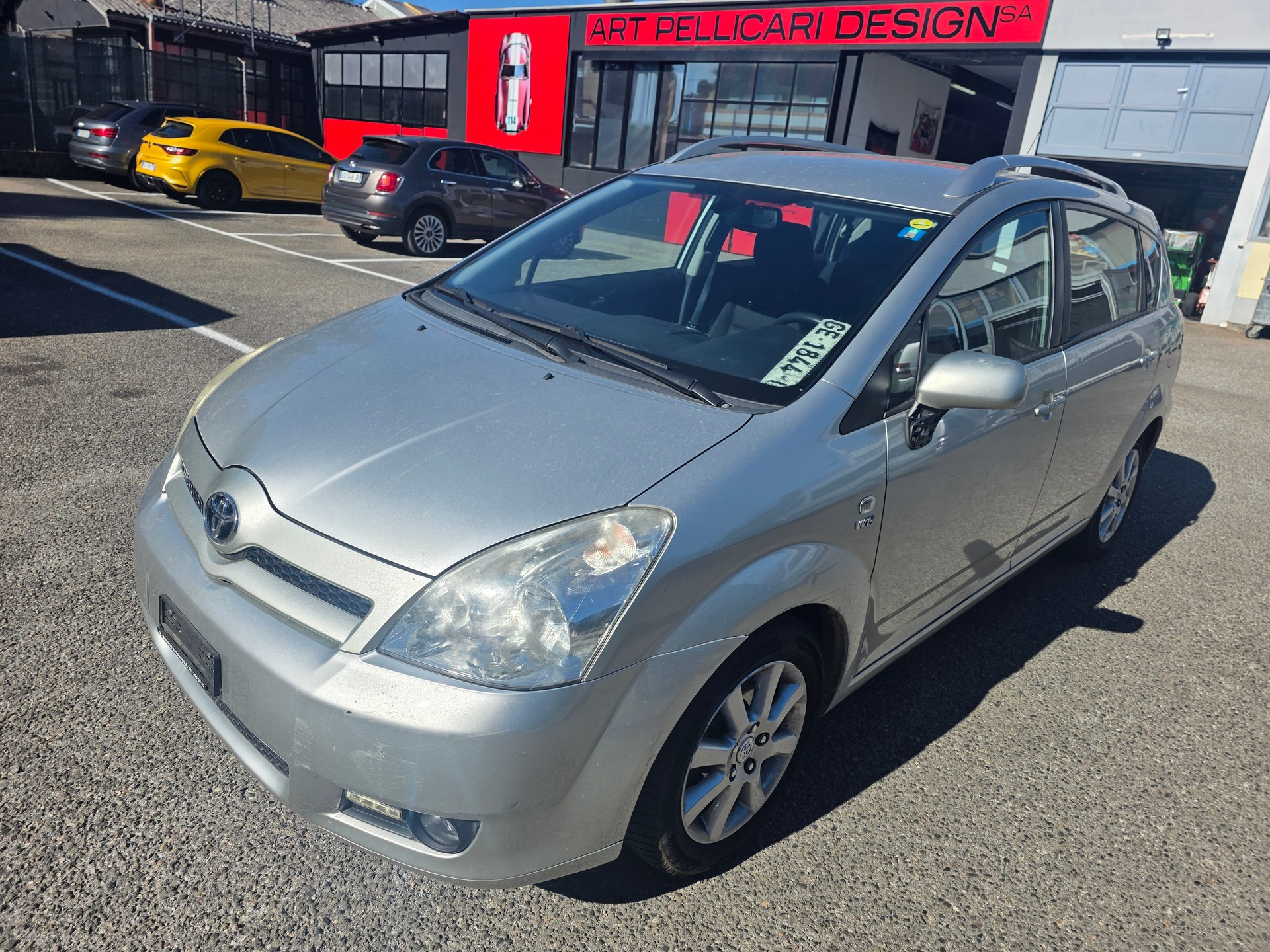 TOYOTA Corolla Verso 1.8 Linea Sol-image-1