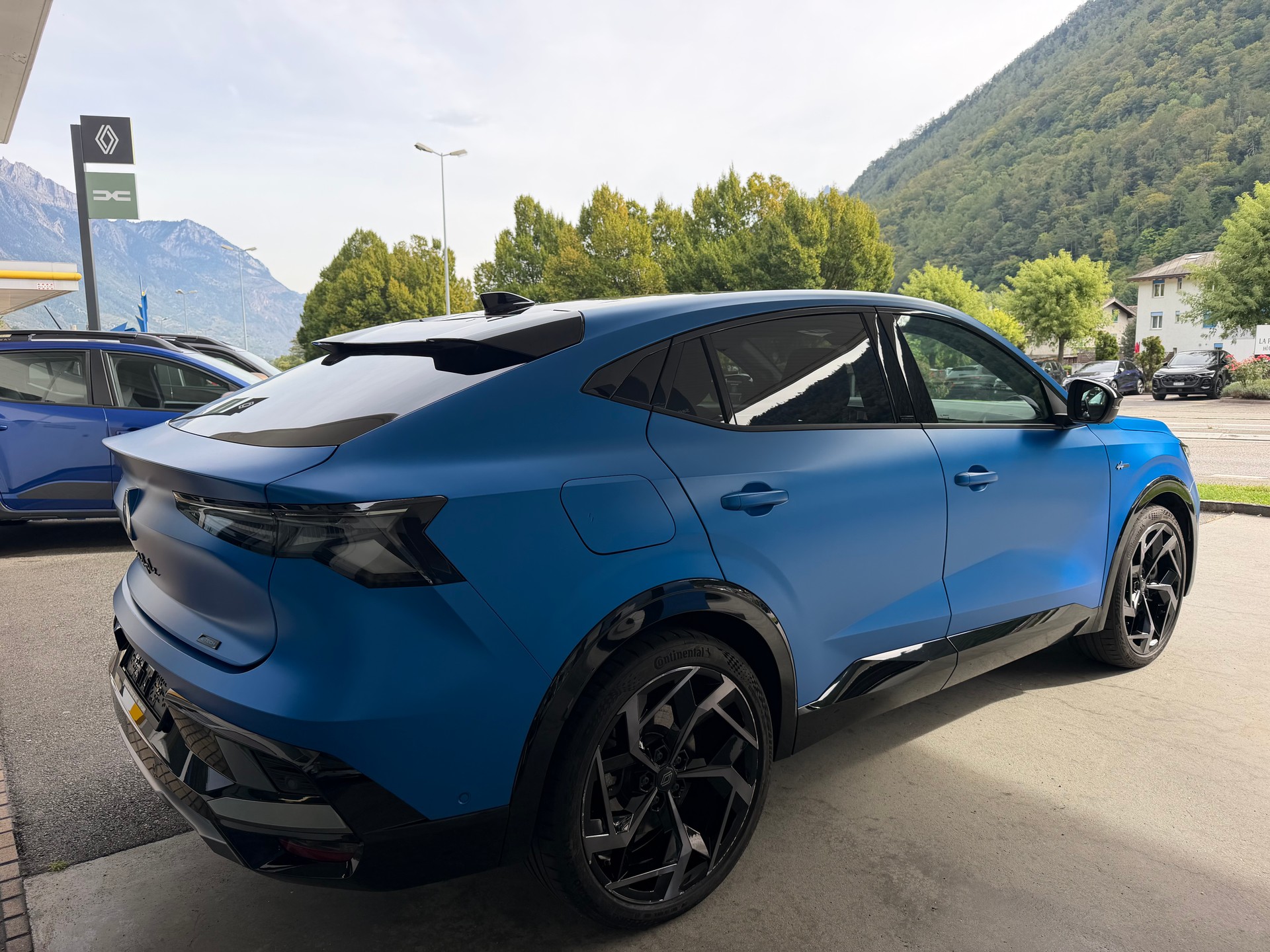 RENAULT Rafale 1.2 E-Tech Plug-in Hybrid 300 4x4 Atelier Alpine-image-2
