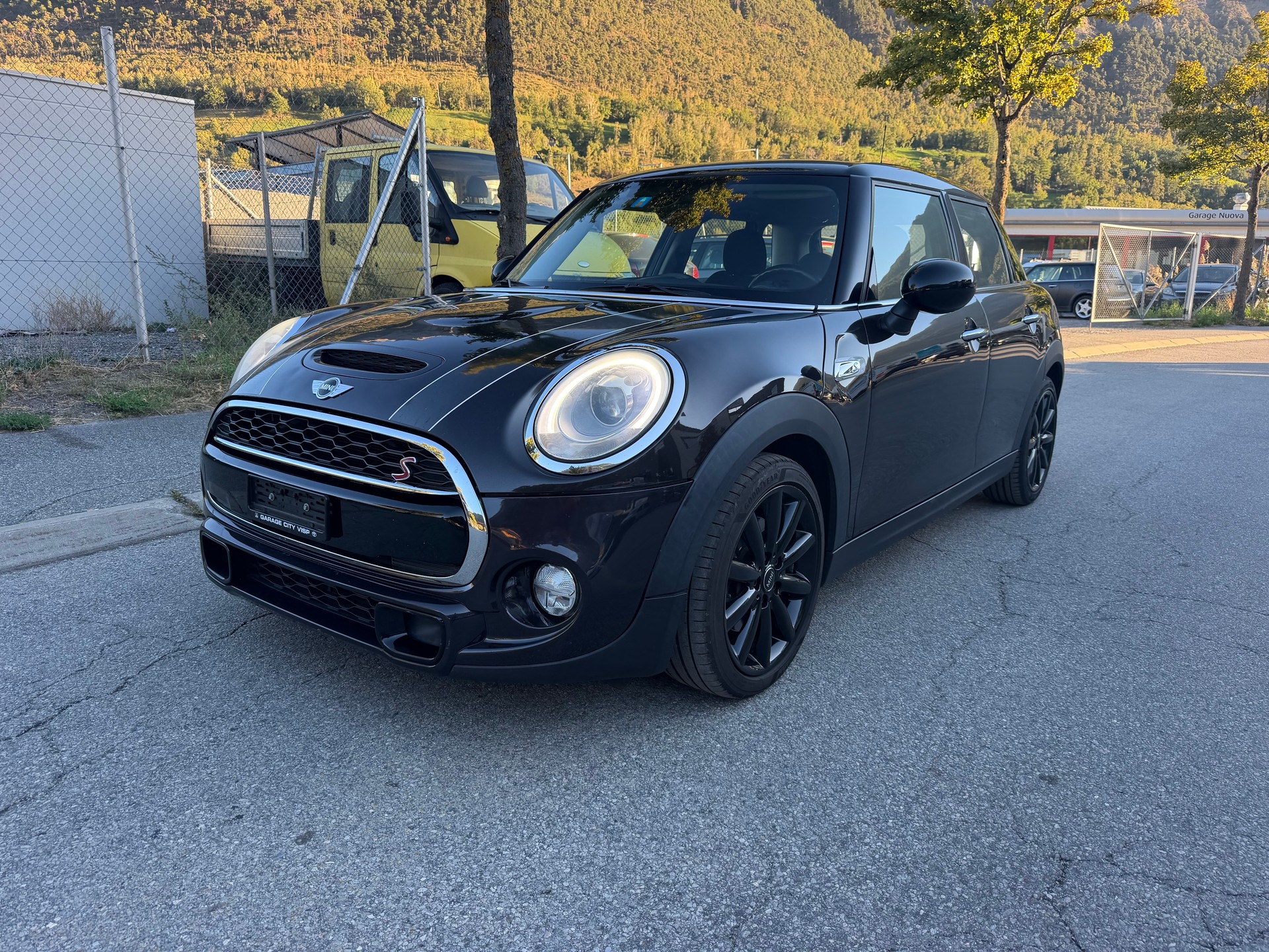 MINI Cooper S-image-0