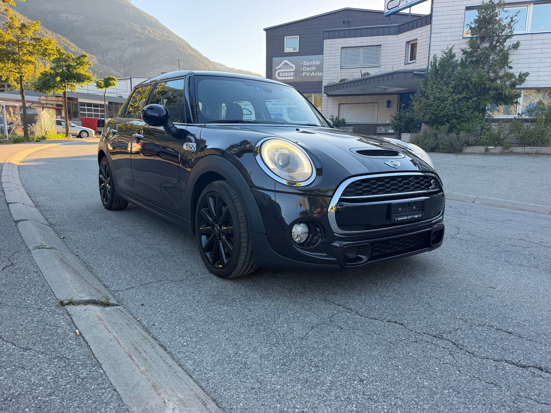 MINI Cooper S-image-3