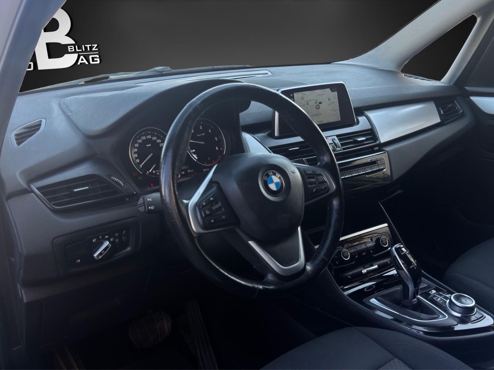 BMW 218d xDrive Gran Tourer Steptronic Travel Edition-image-7