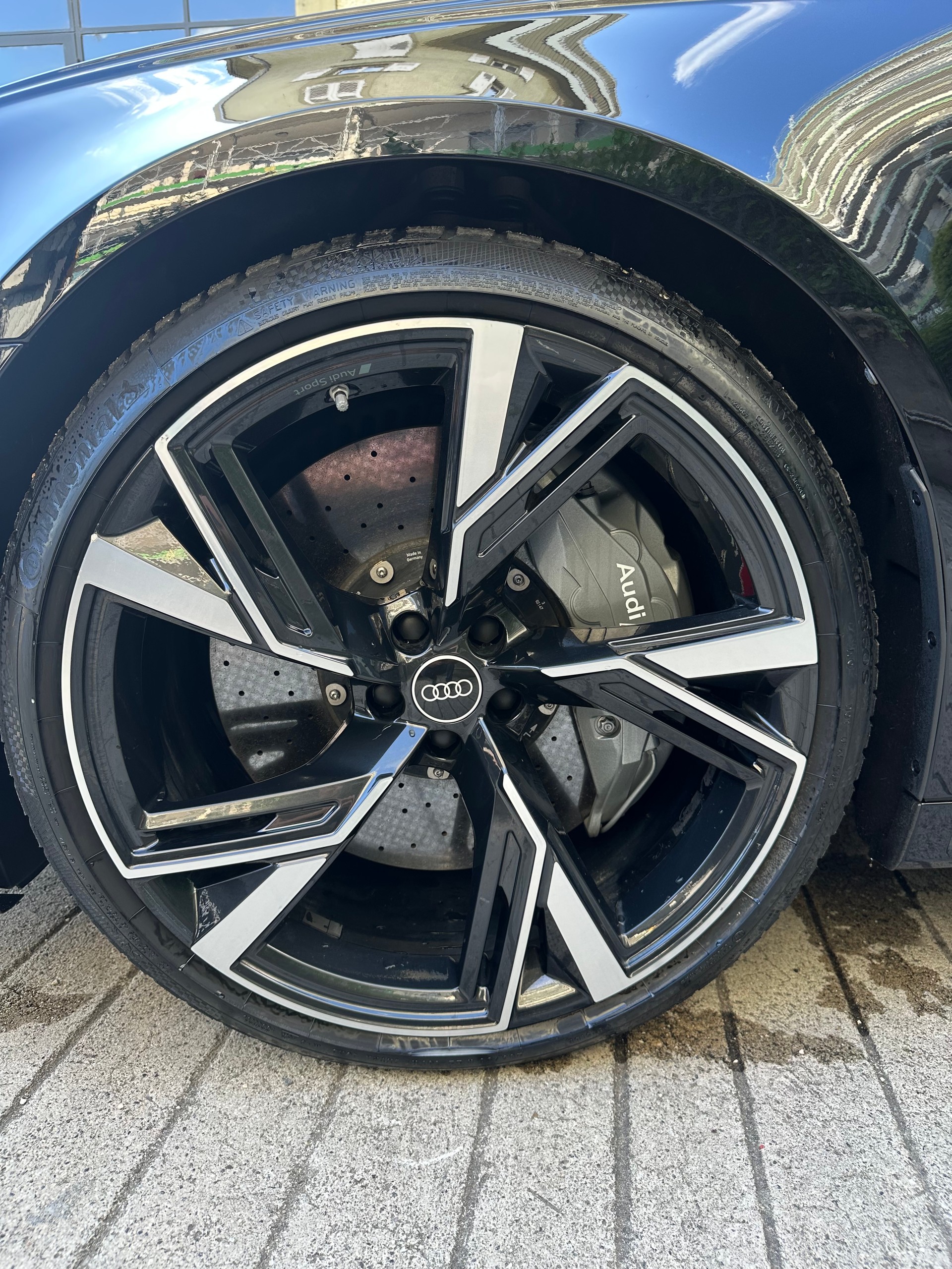 AUDI RS6 Avant 4.0 TFSI V8 quattro-image-4