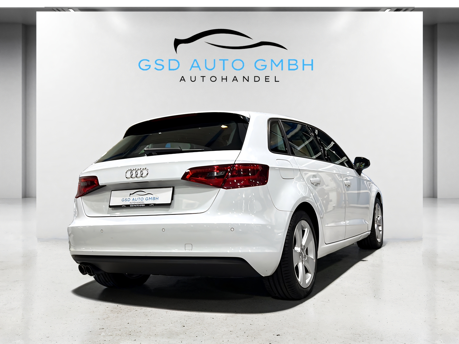 AUDI A3 Sportback 1.4 TFSI Ambiente S-tronic**Navi,Tempomat,CH Auslieferung,Frisch ab MFK**-image-4