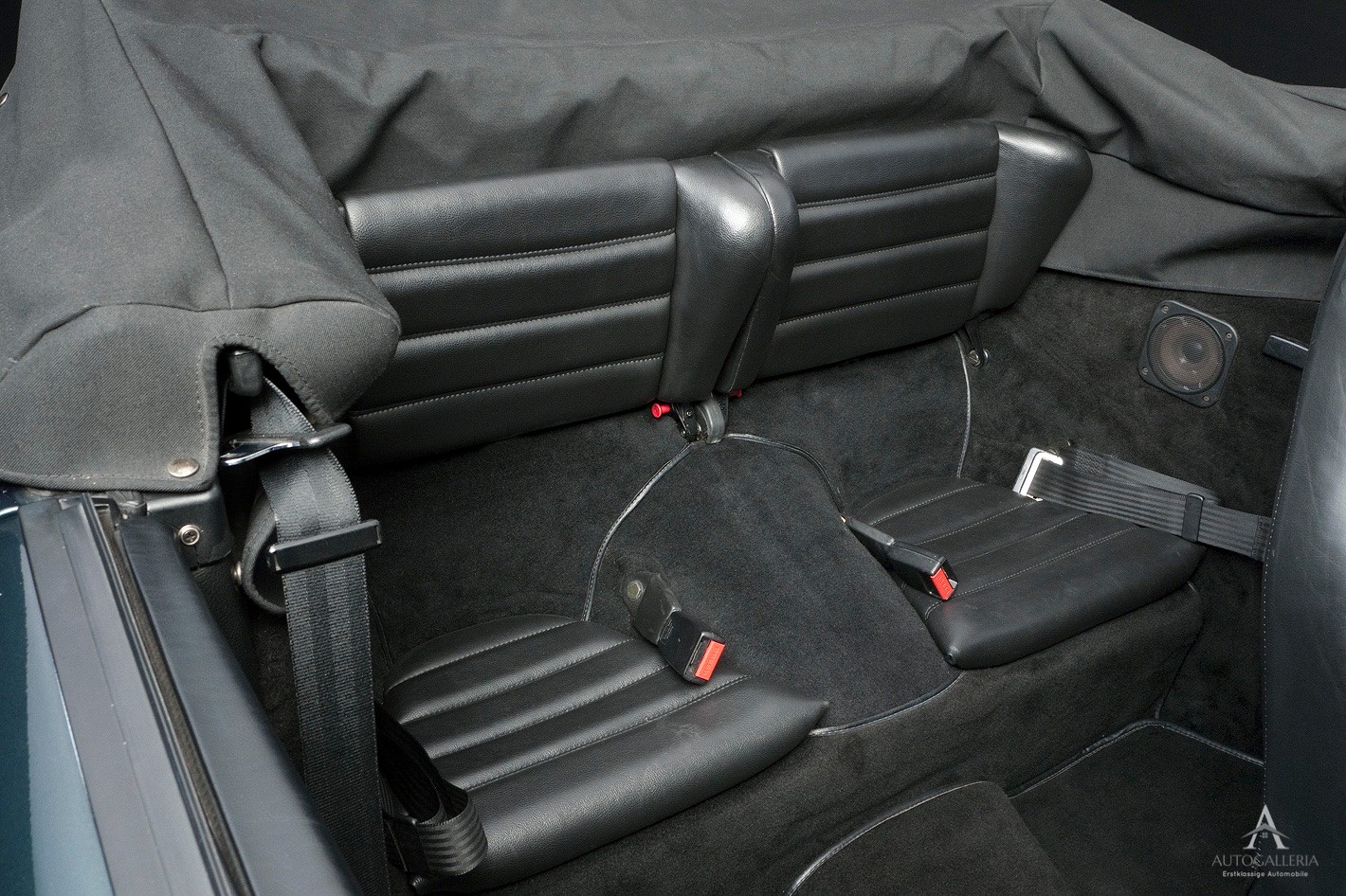 PORSCHE 911 SC Cabrio-image-14