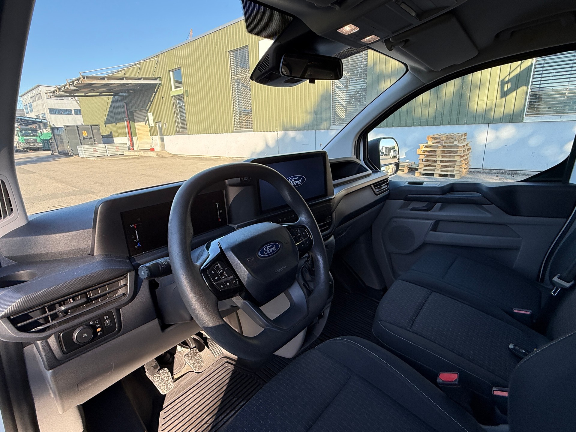 FORD Transit Custom Van 300 L1H1 Trend-image-10