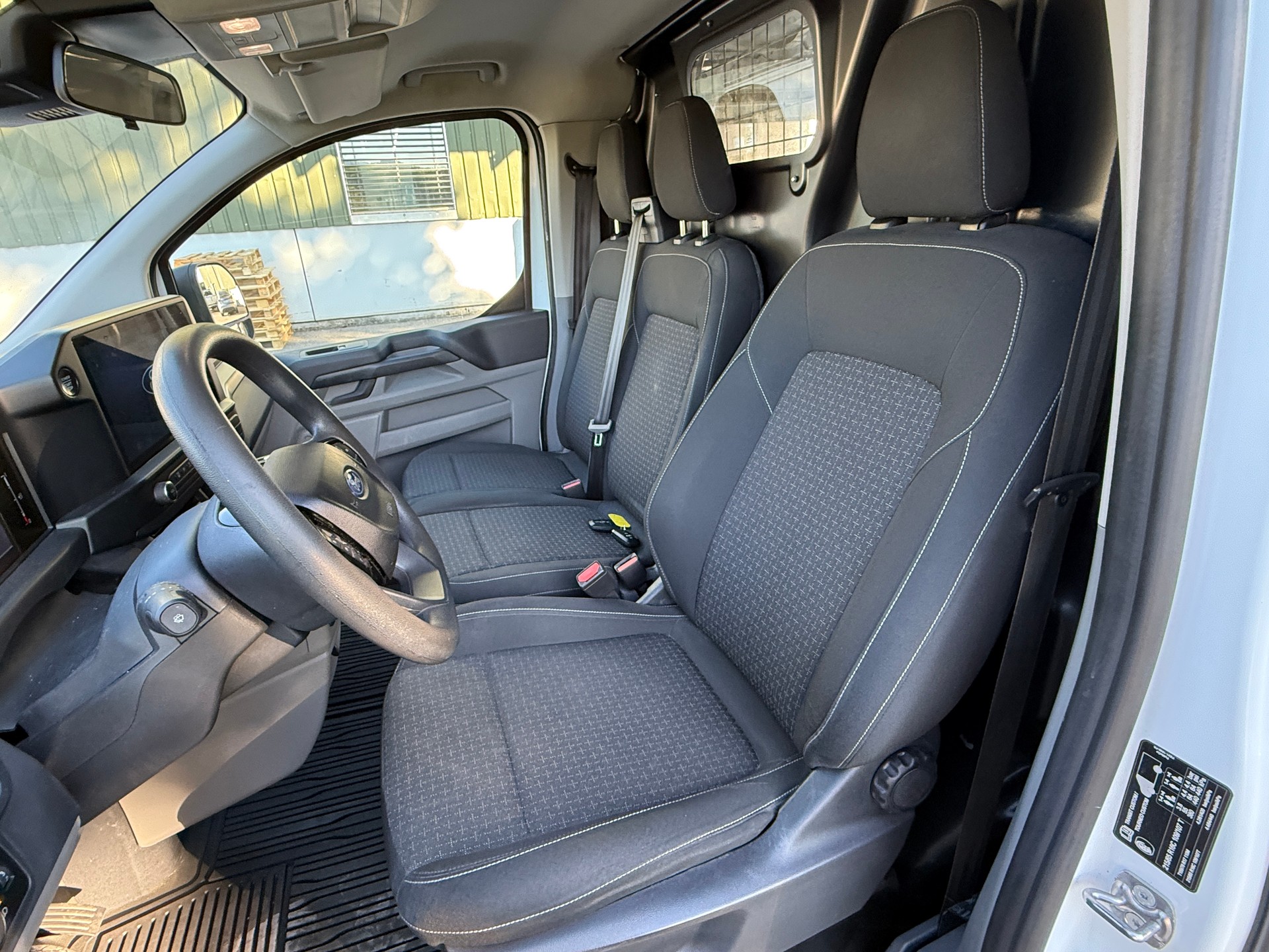 FORD Transit Custom Van 300 L1H1 Trend-image-9