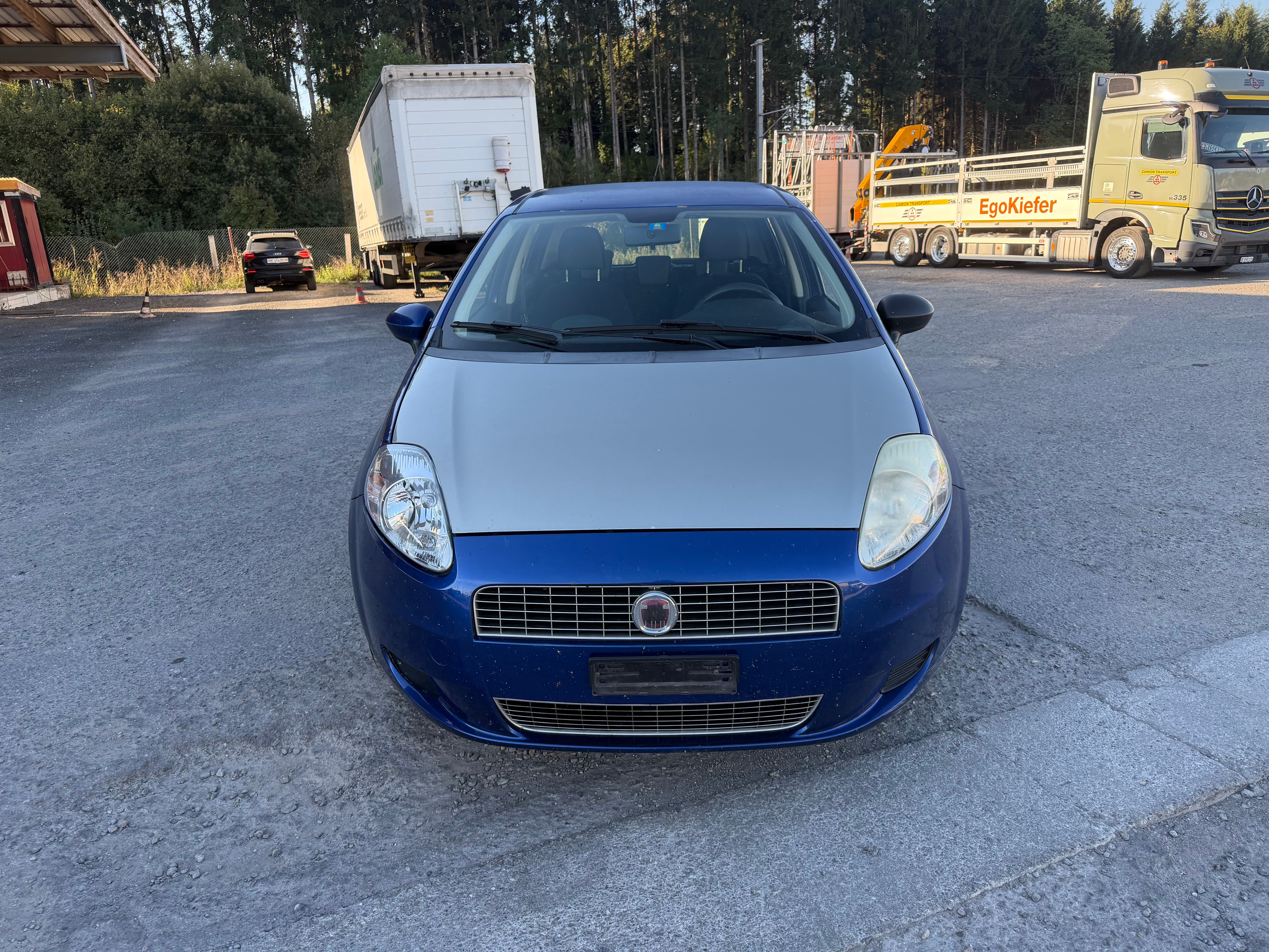 Car photo