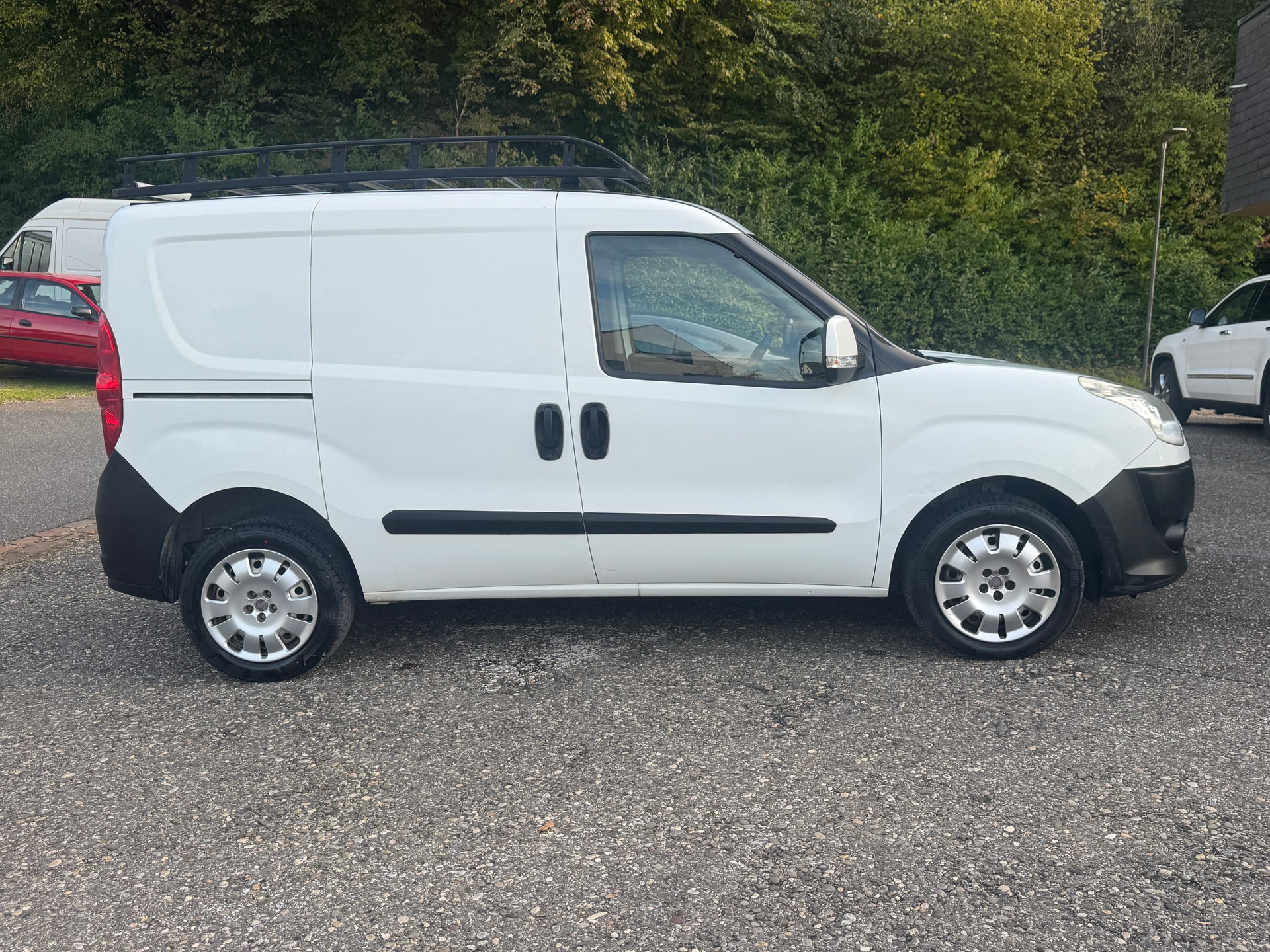 FIAT Doblò 1.4 16V Cargo Van of the Year-image-3