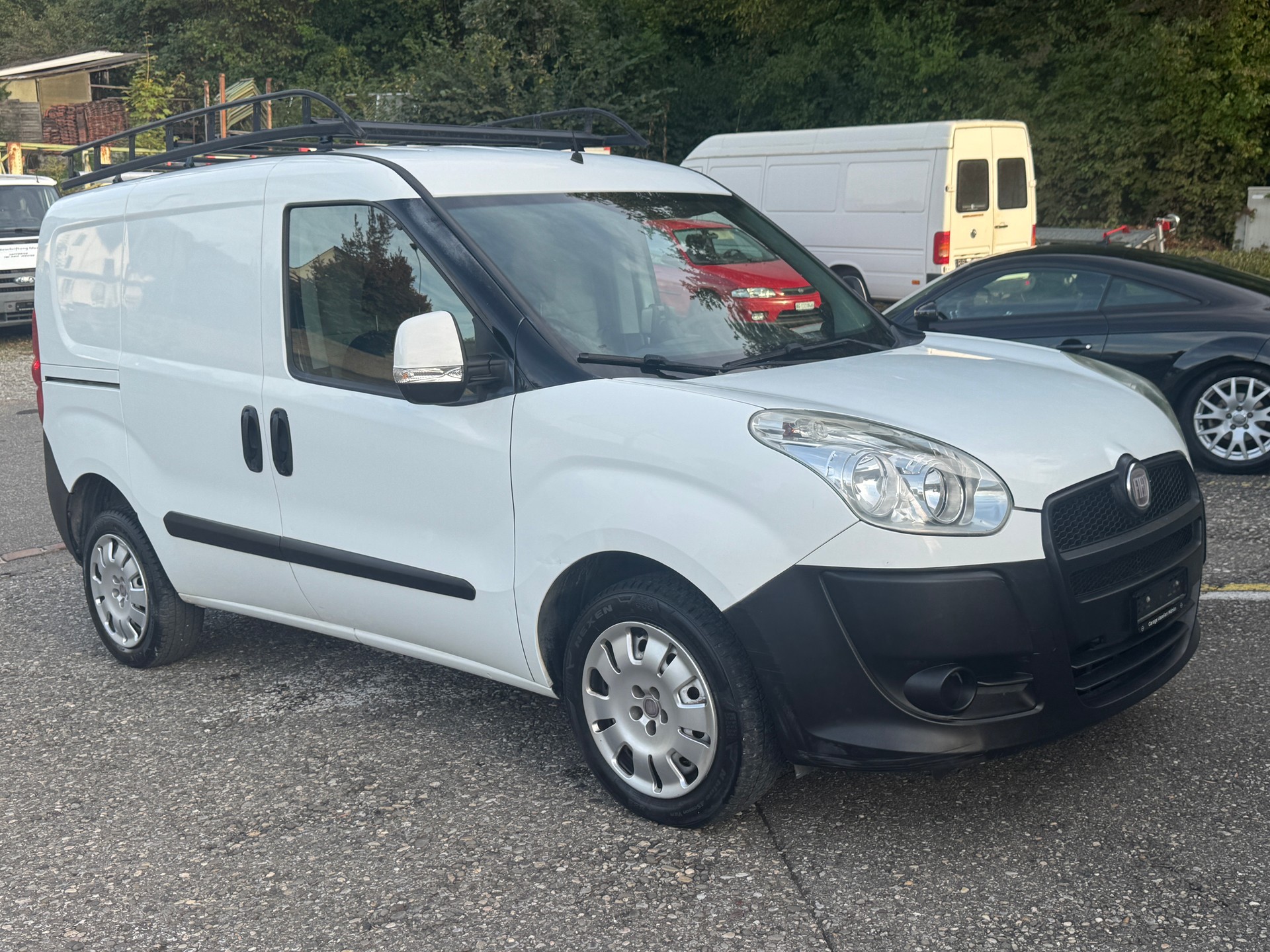 FIAT Doblò 1.4 16V Cargo Van of the Year-image-2