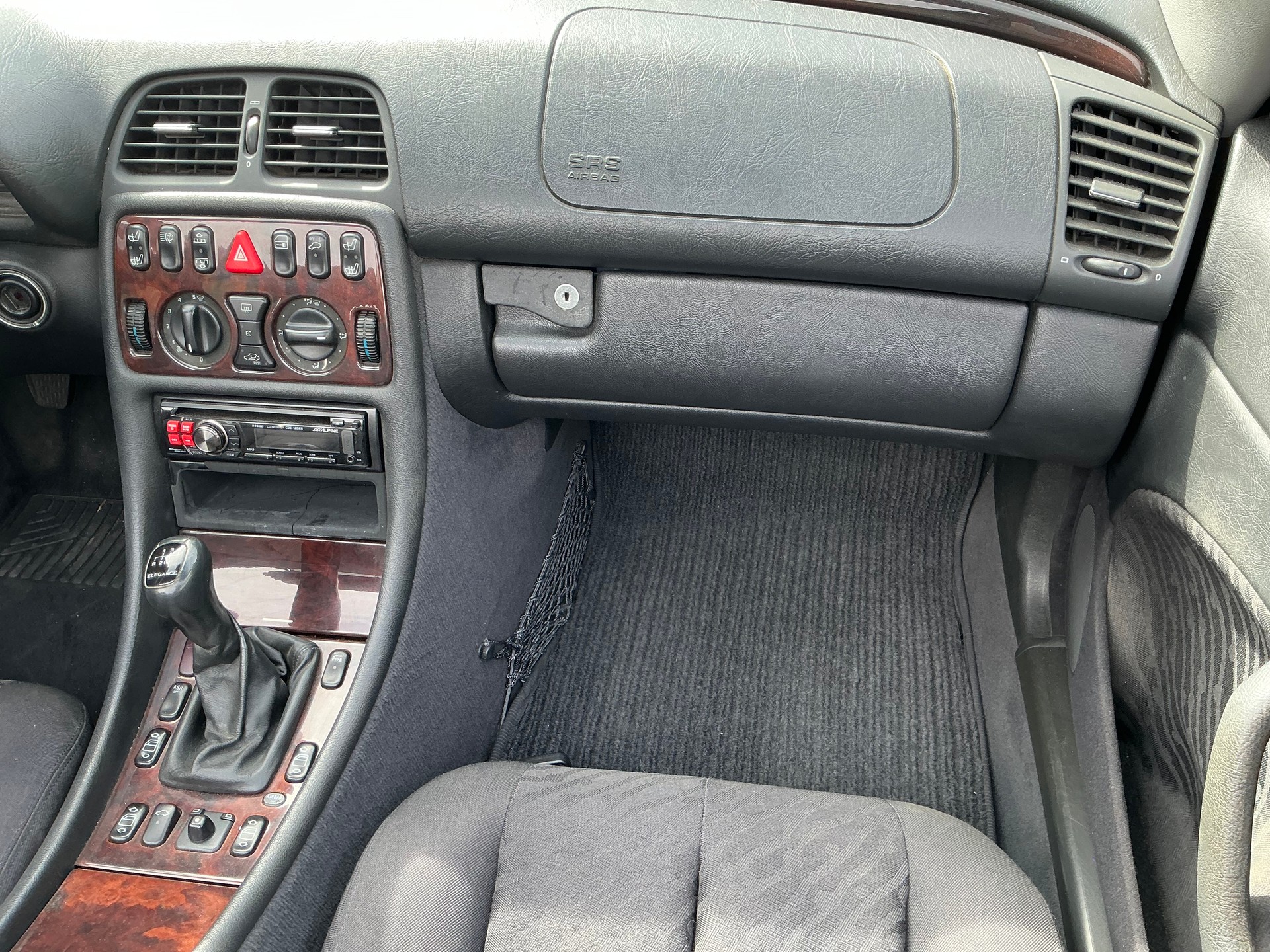 MERCEDES-BENZ CLK 200-image-2